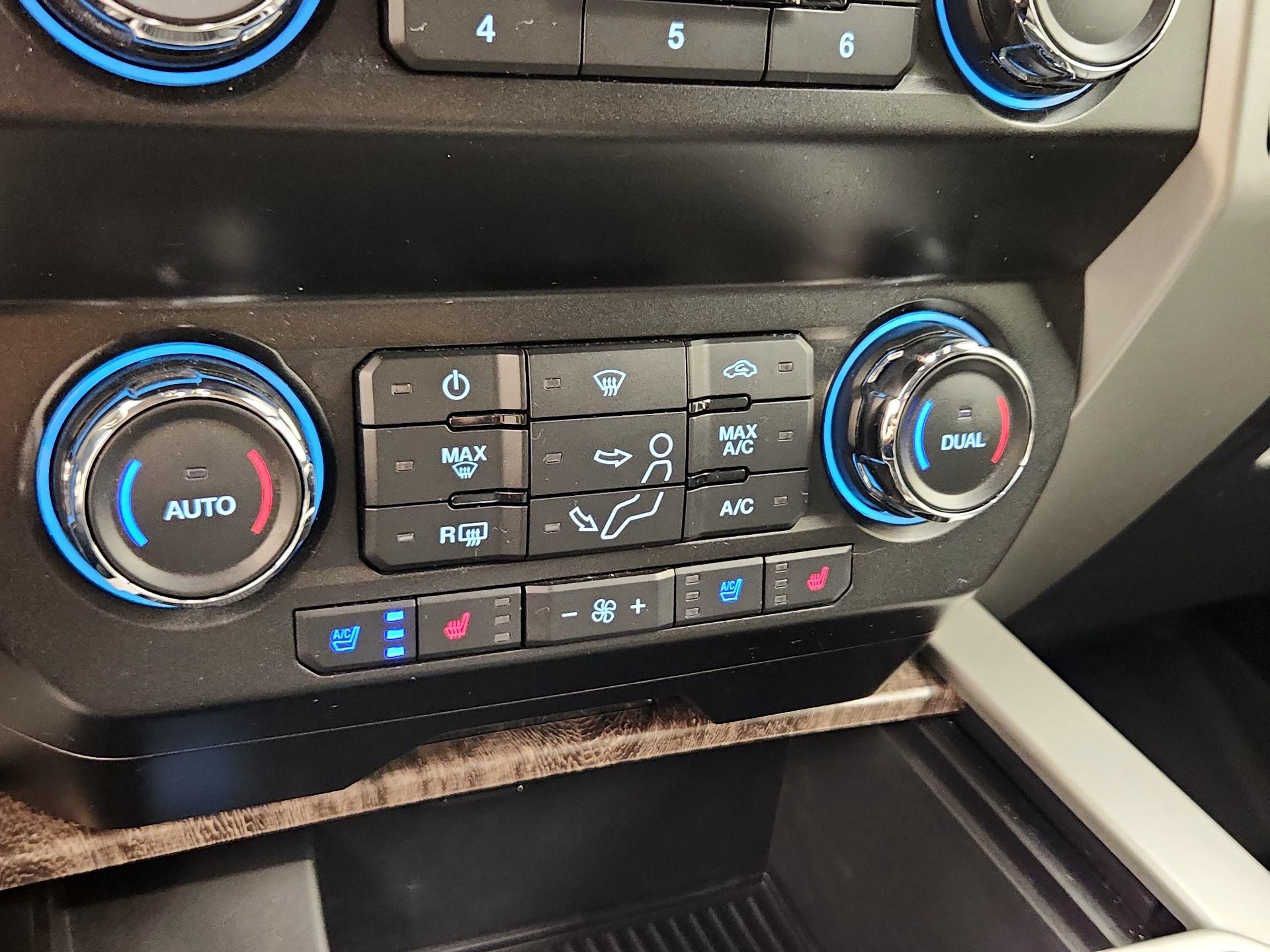 Thumbnail: 2019 Ford F-350 - 17