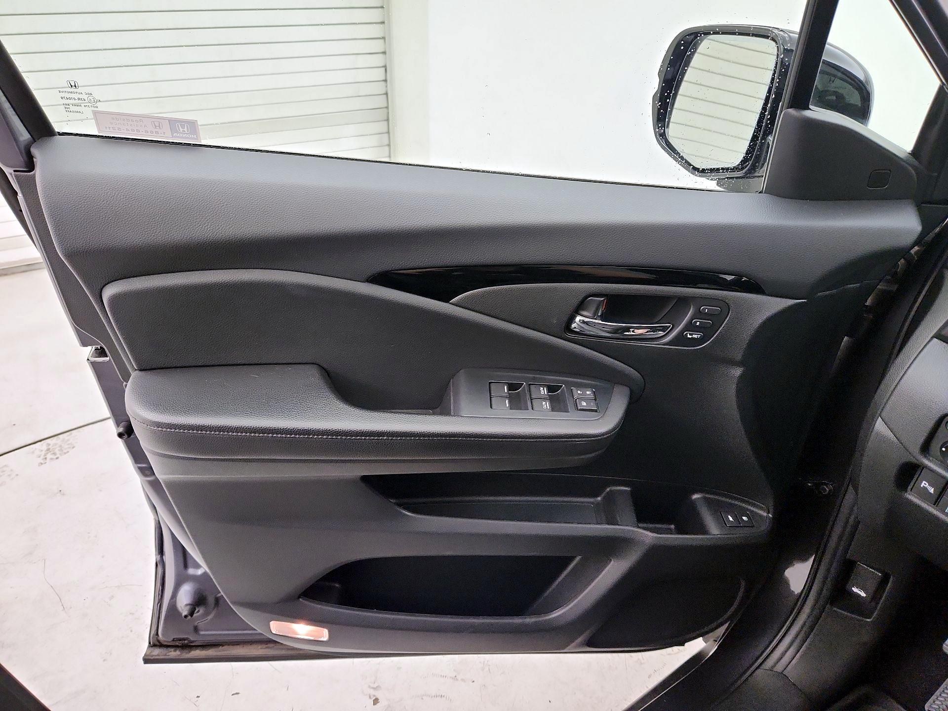 Thumbnail: 2020 Honda Passport - 12