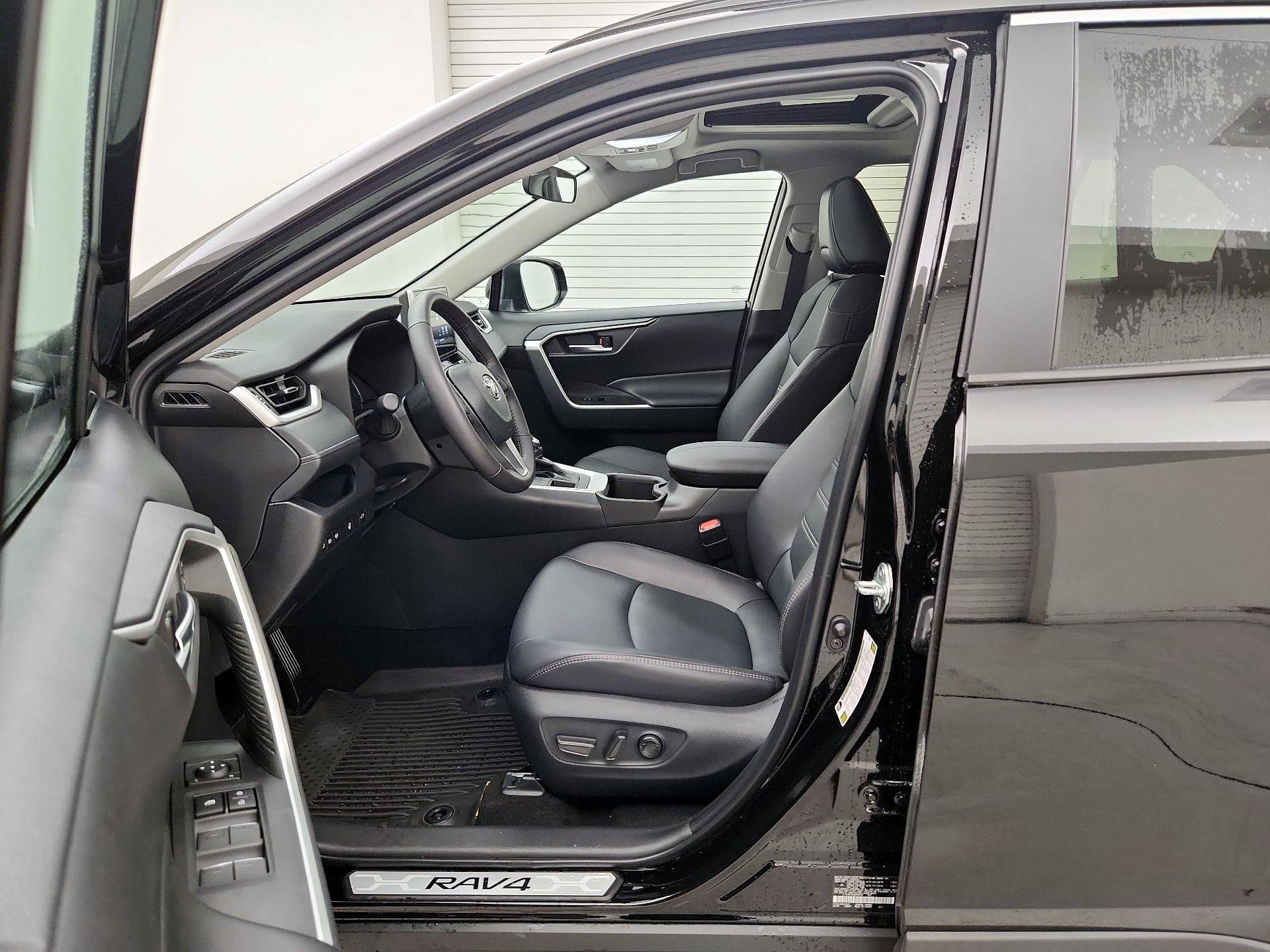 Thumbnail: 2024 Toyota RAV4 - 11