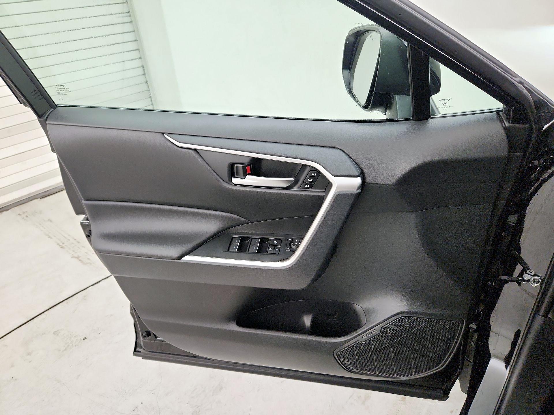 Thumbnail: 2024 Toyota RAV4 - 12