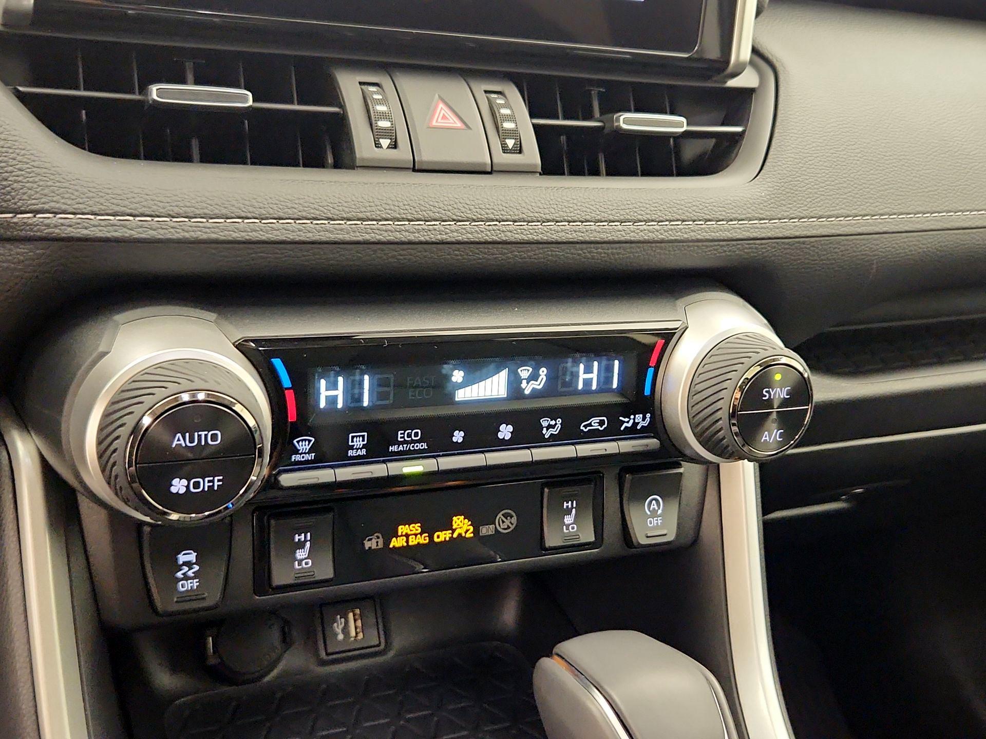 Thumbnail: 2024 Toyota RAV4 - 16