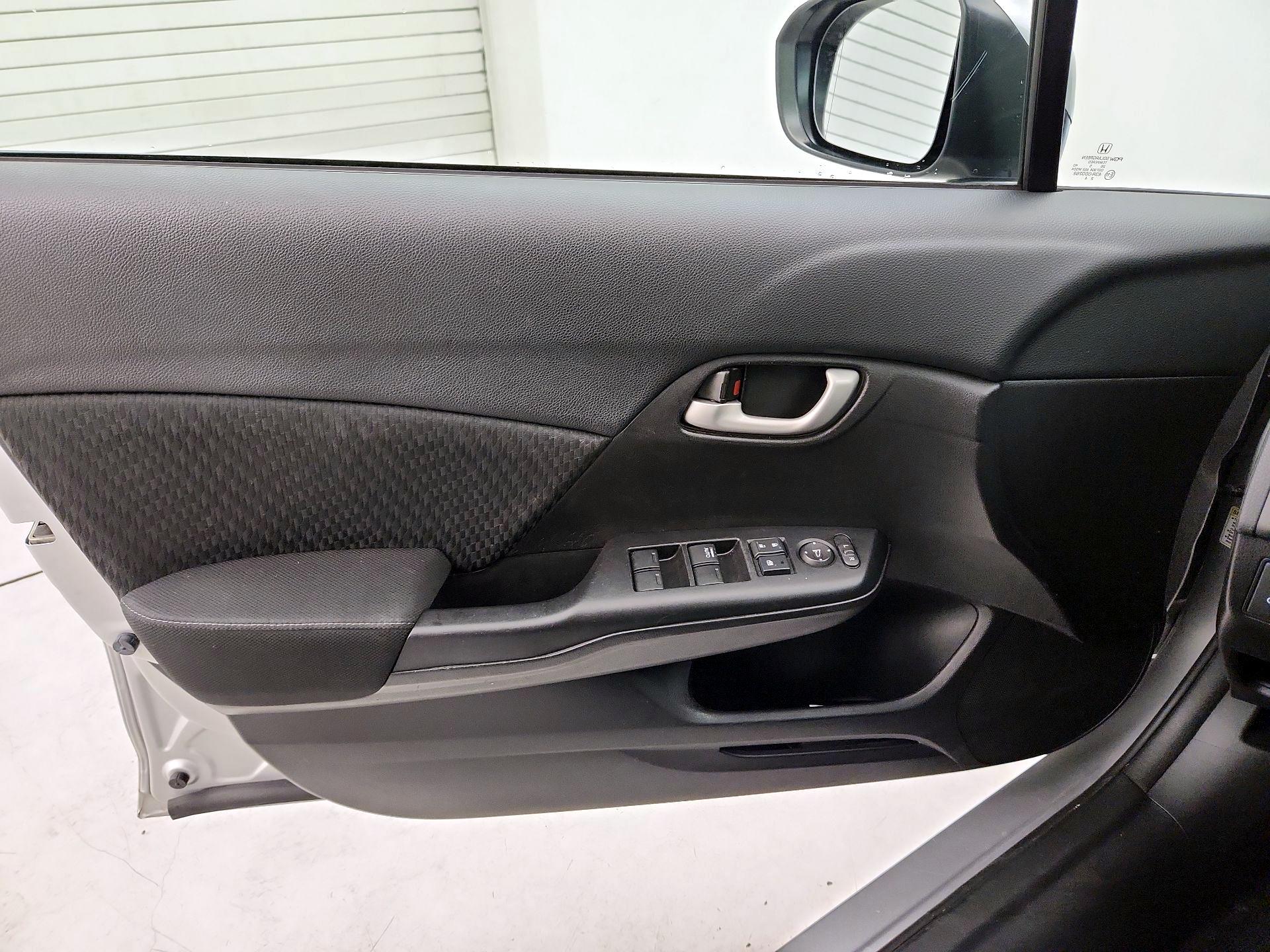 Thumbnail: 2015 Honda Civic - 12