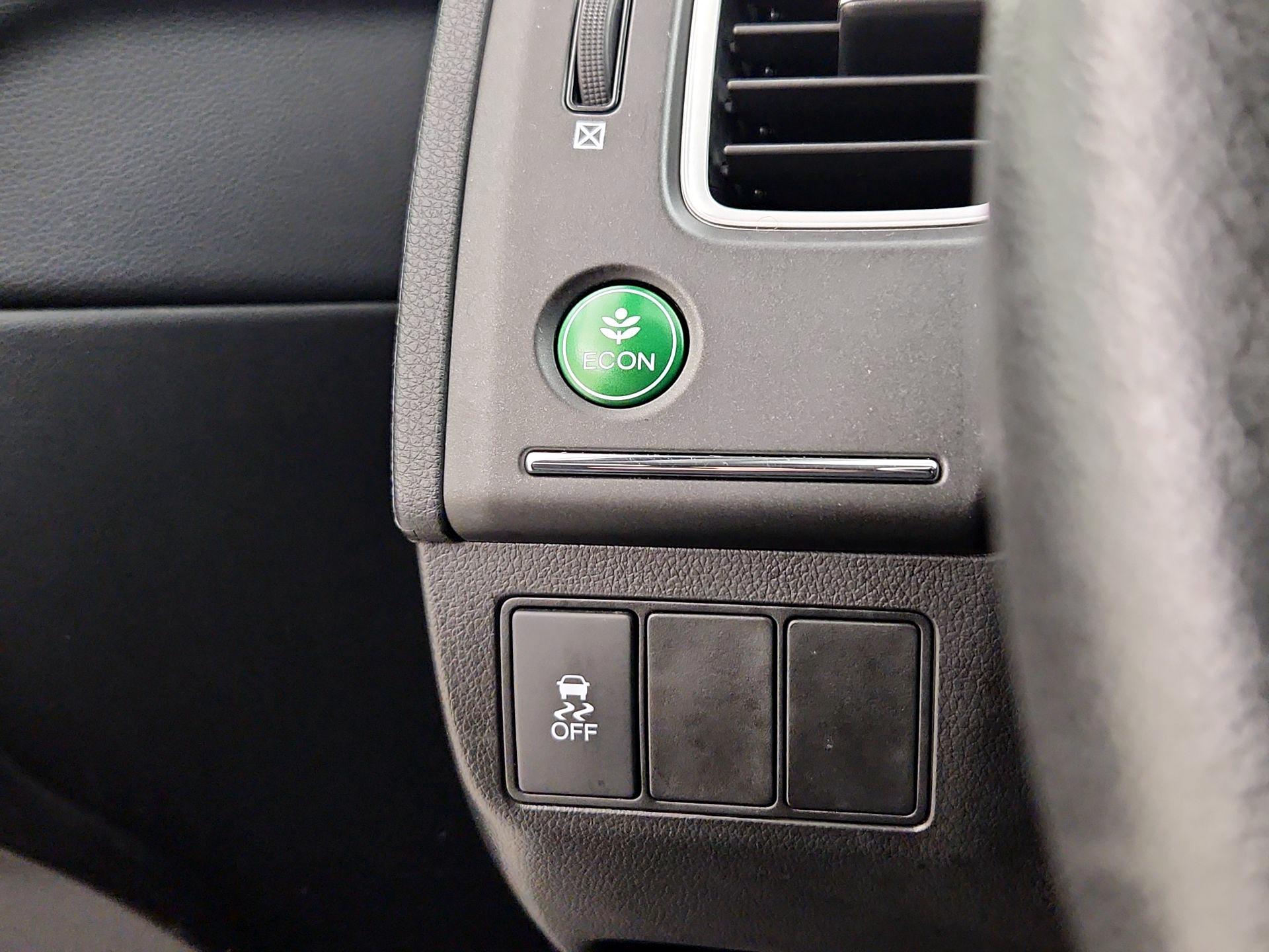 Thumbnail: 2015 Honda Civic - 13