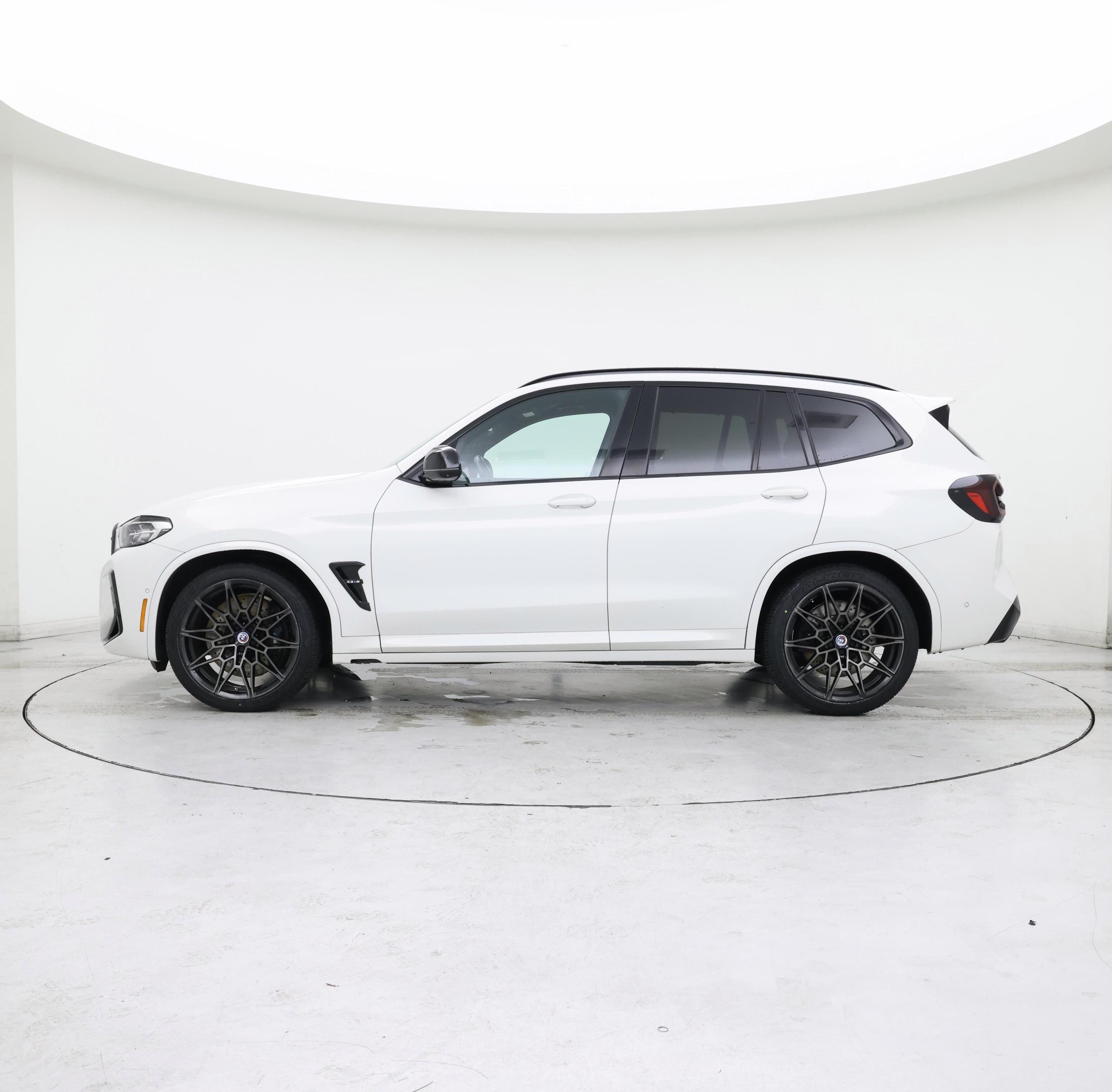 Thumbnail: 2023 BMW X3 - 3
