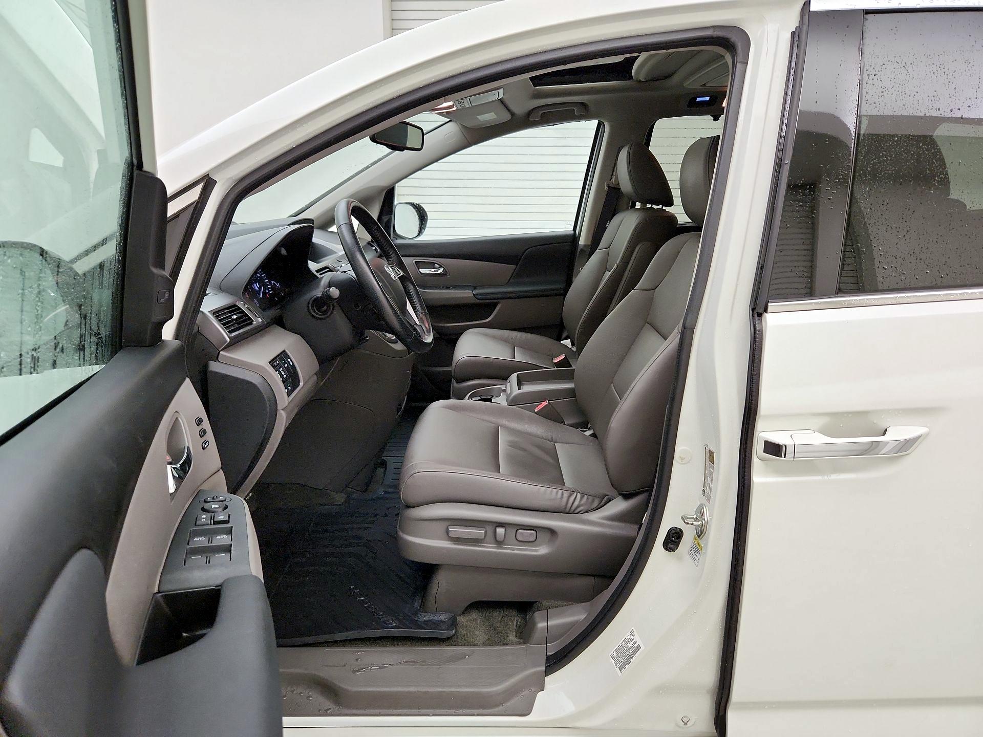 Thumbnail: 2015 Honda Odyssey - 11