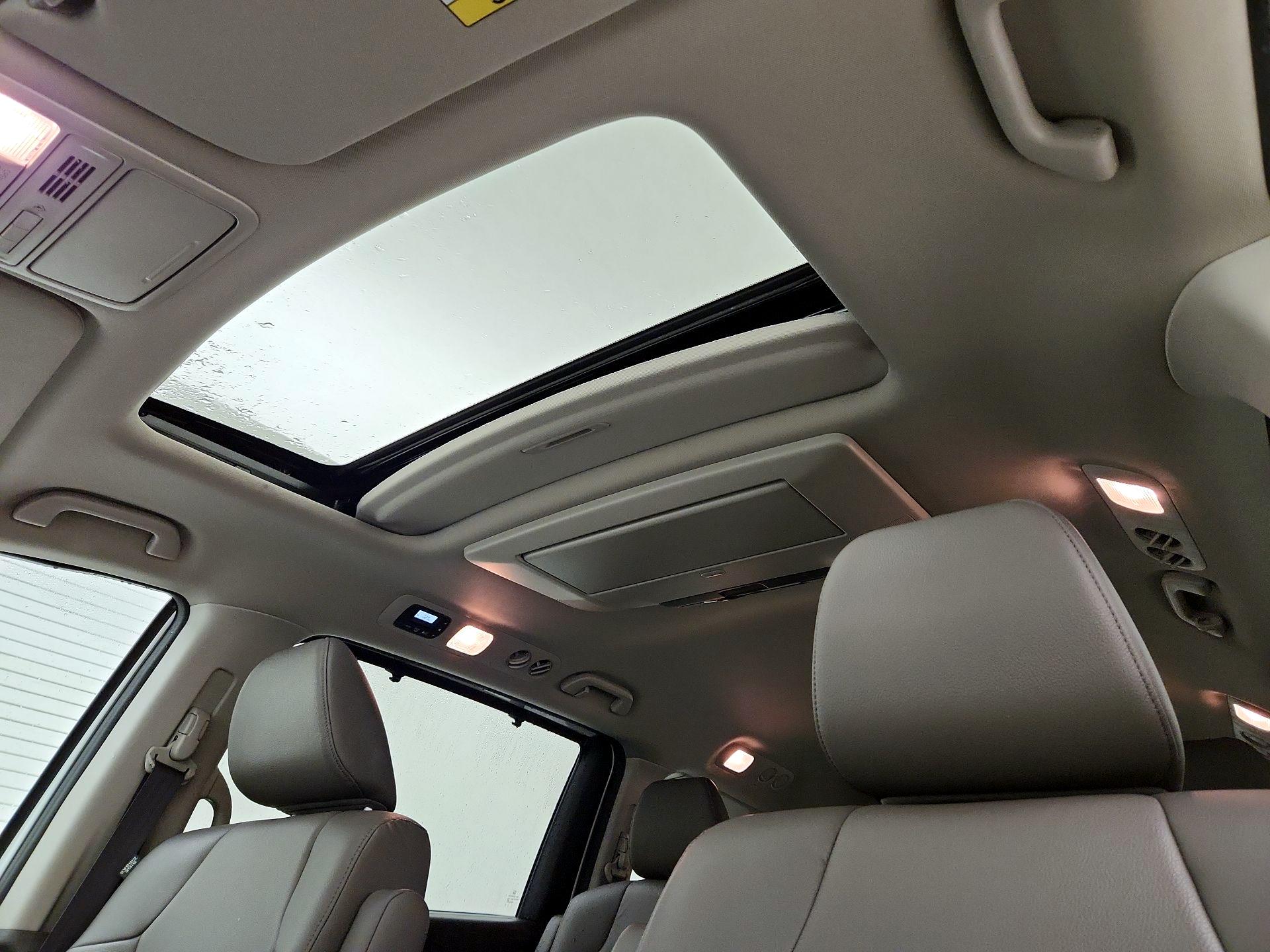 Thumbnail: 2015 Honda Odyssey - 20