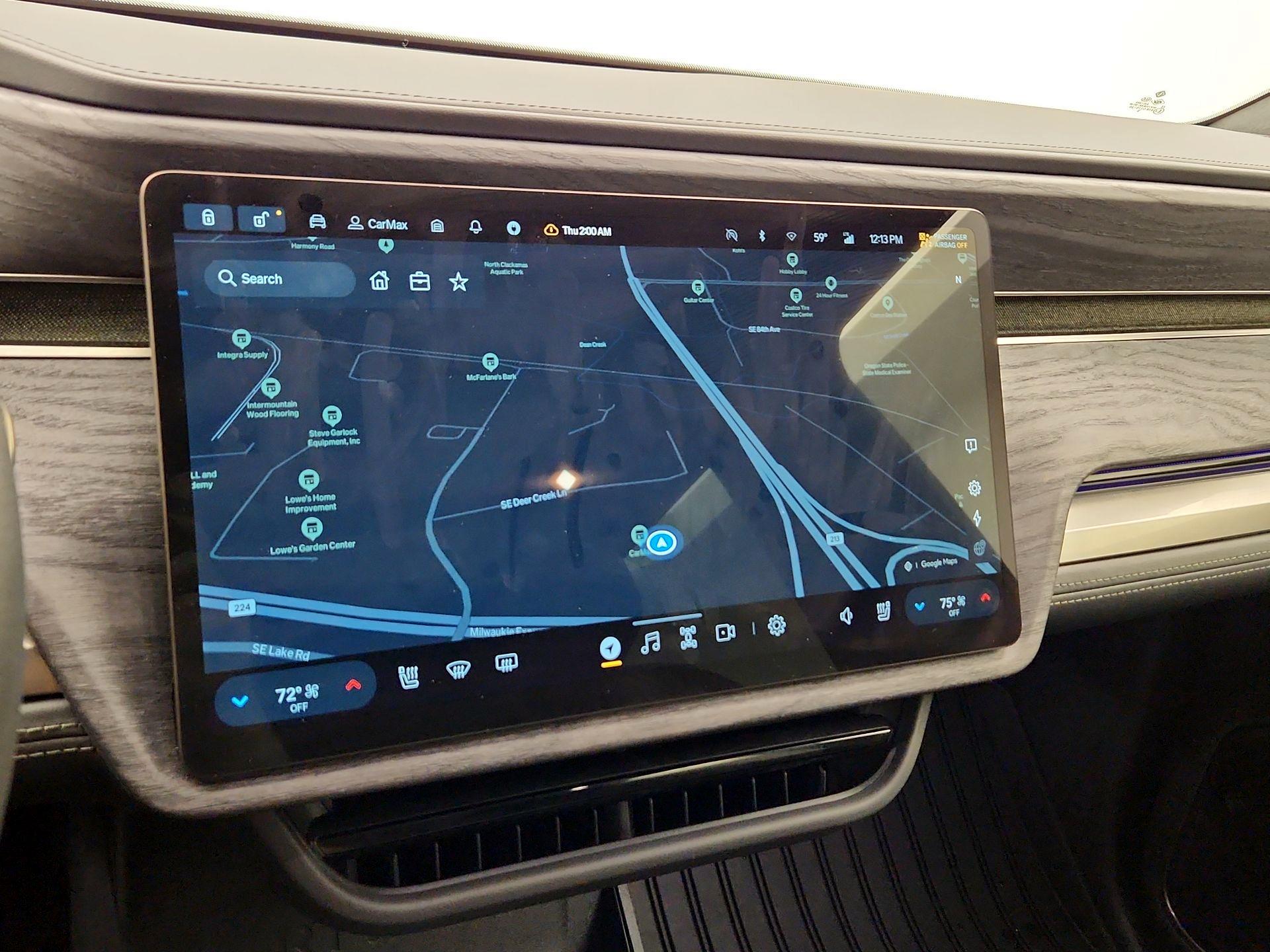 Thumbnail: 2024 Rivian R1S - 13