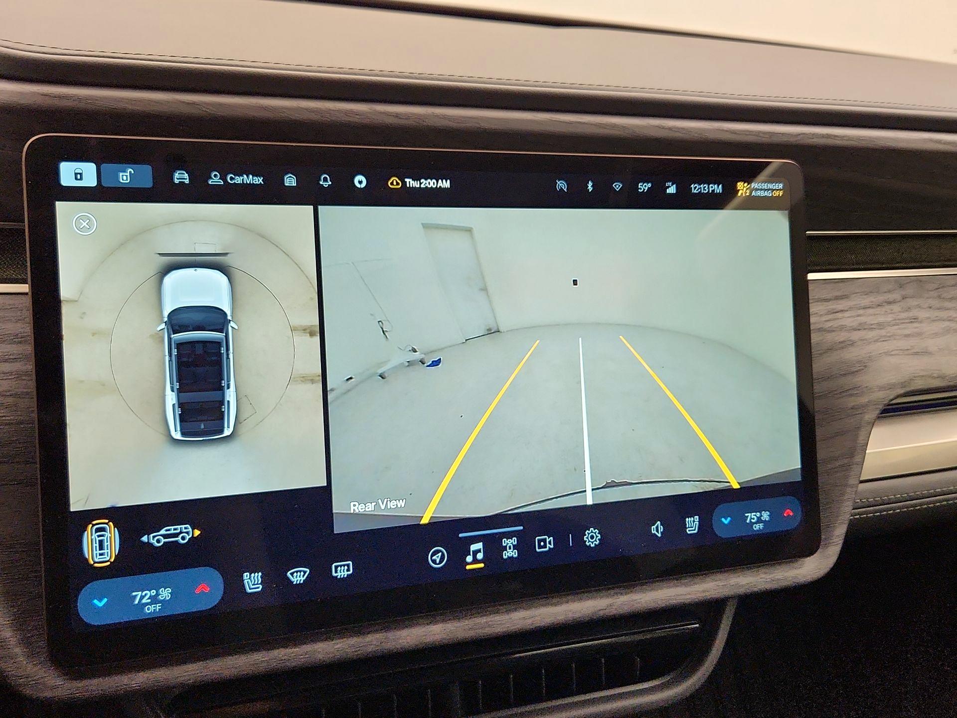 Thumbnail: 2024 Rivian R1S - 14