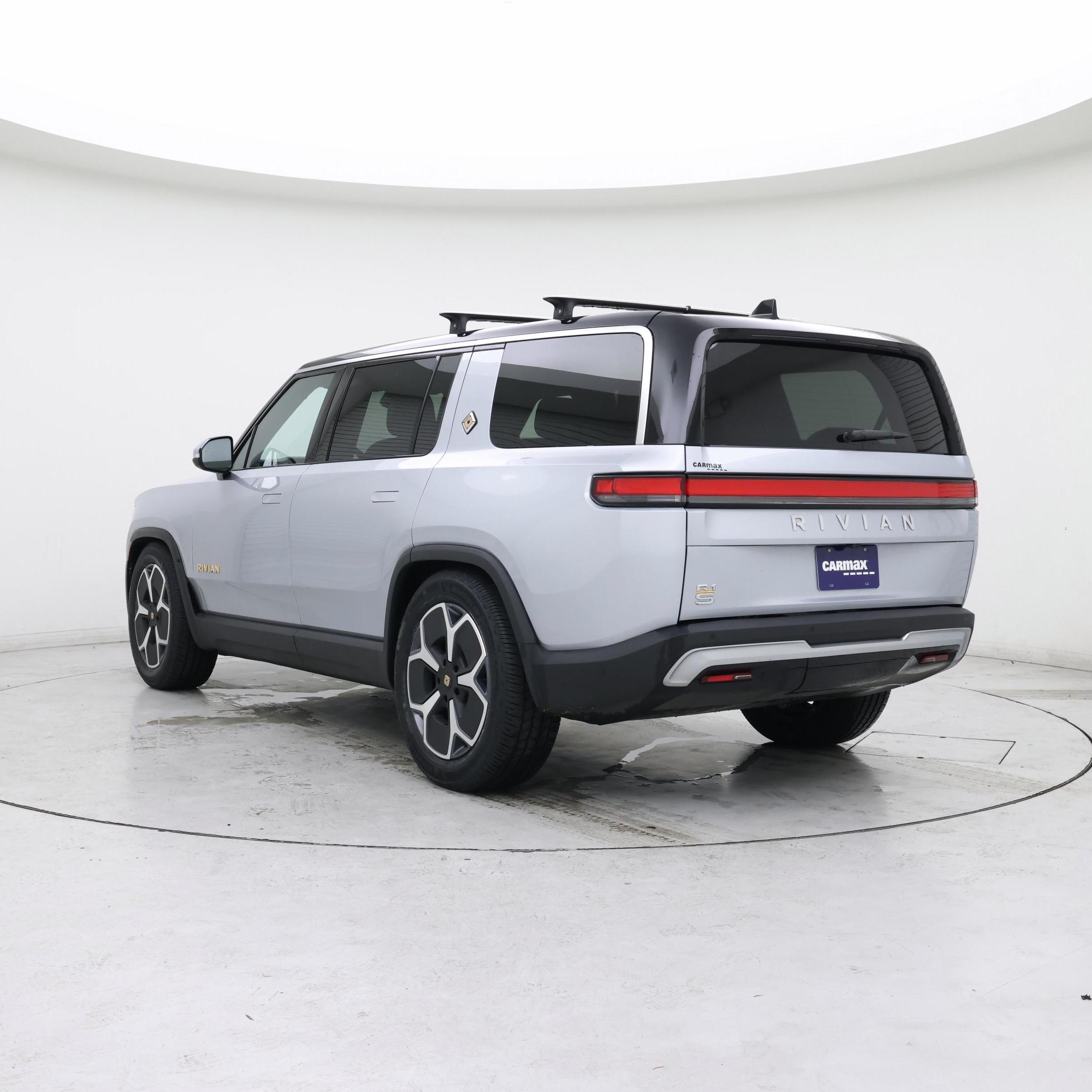 Thumbnail: 2024 Rivian R1S - 2