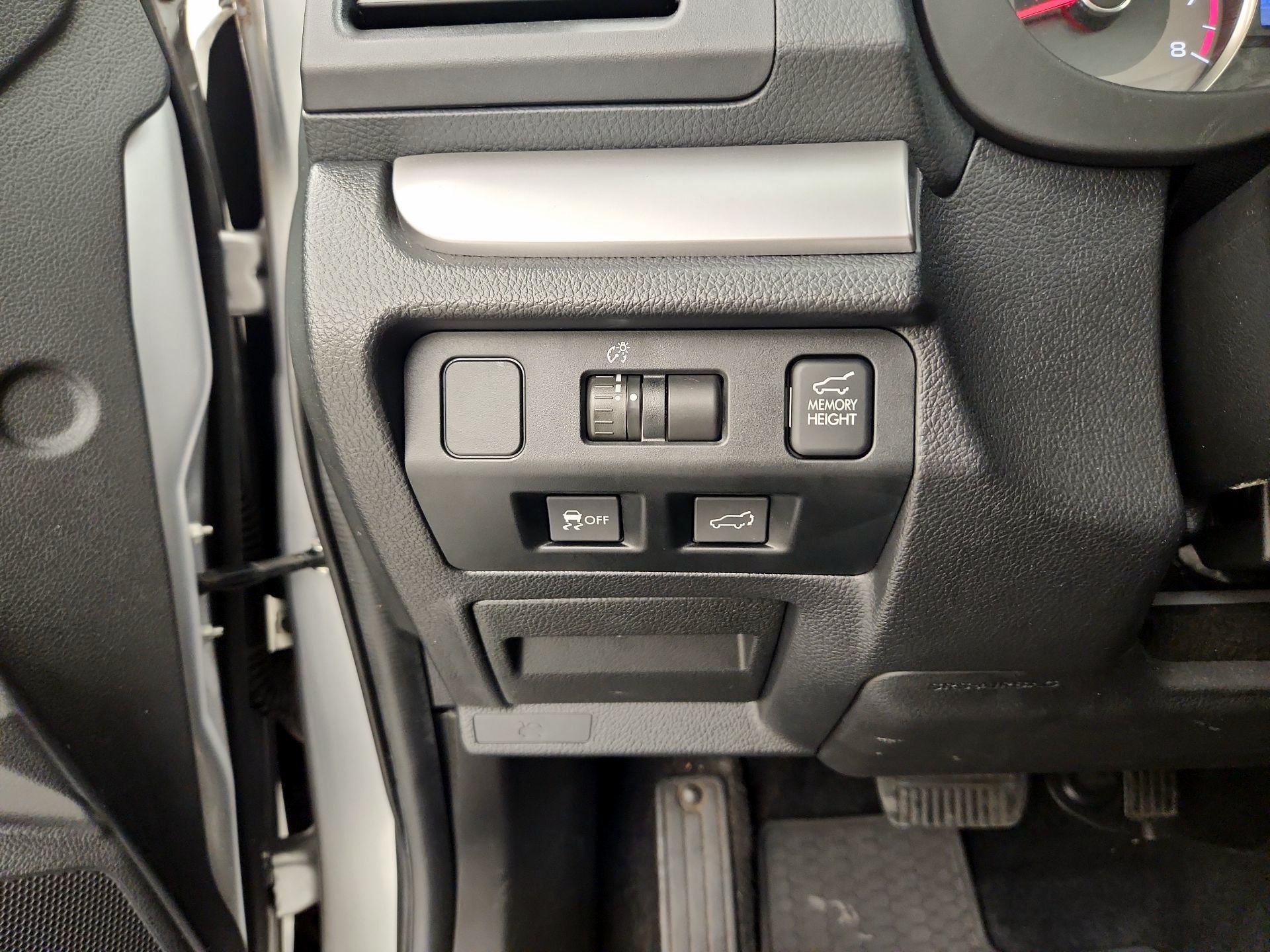 Thumbnail: 2015 Subaru Forester - 13