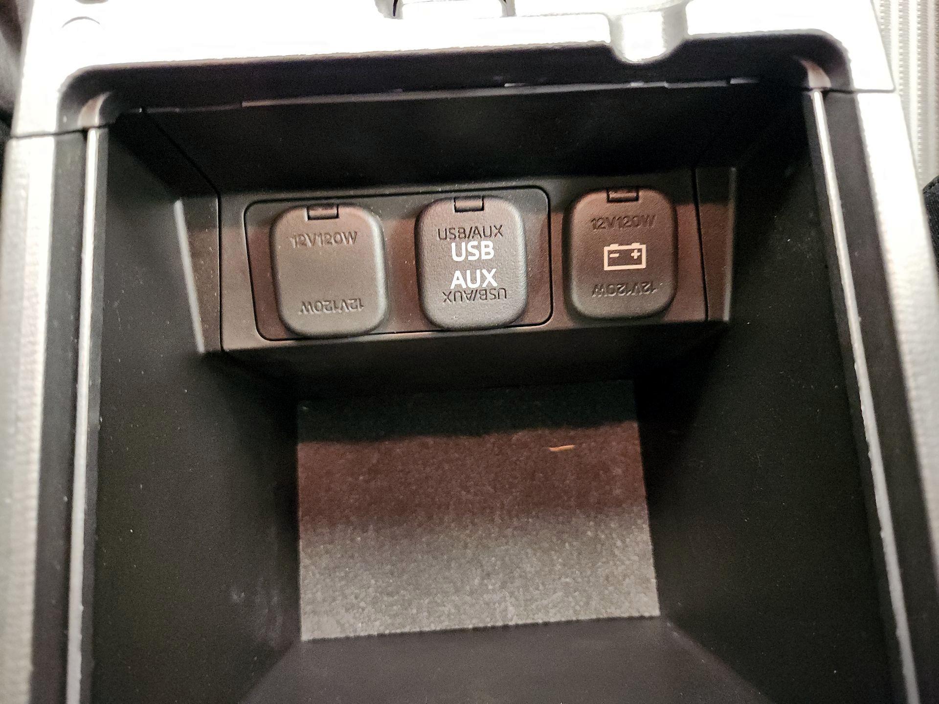 Thumbnail: 2014 Mazda Mazda3 - 17