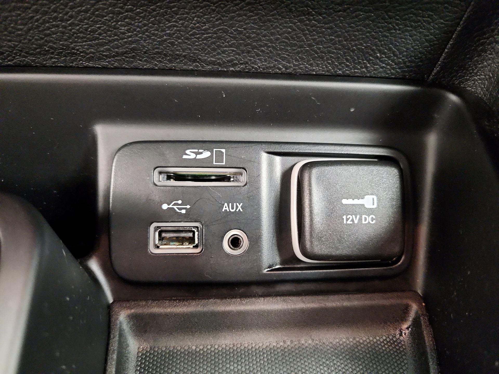 Thumbnail: 2016 Jeep Cherokee - 18