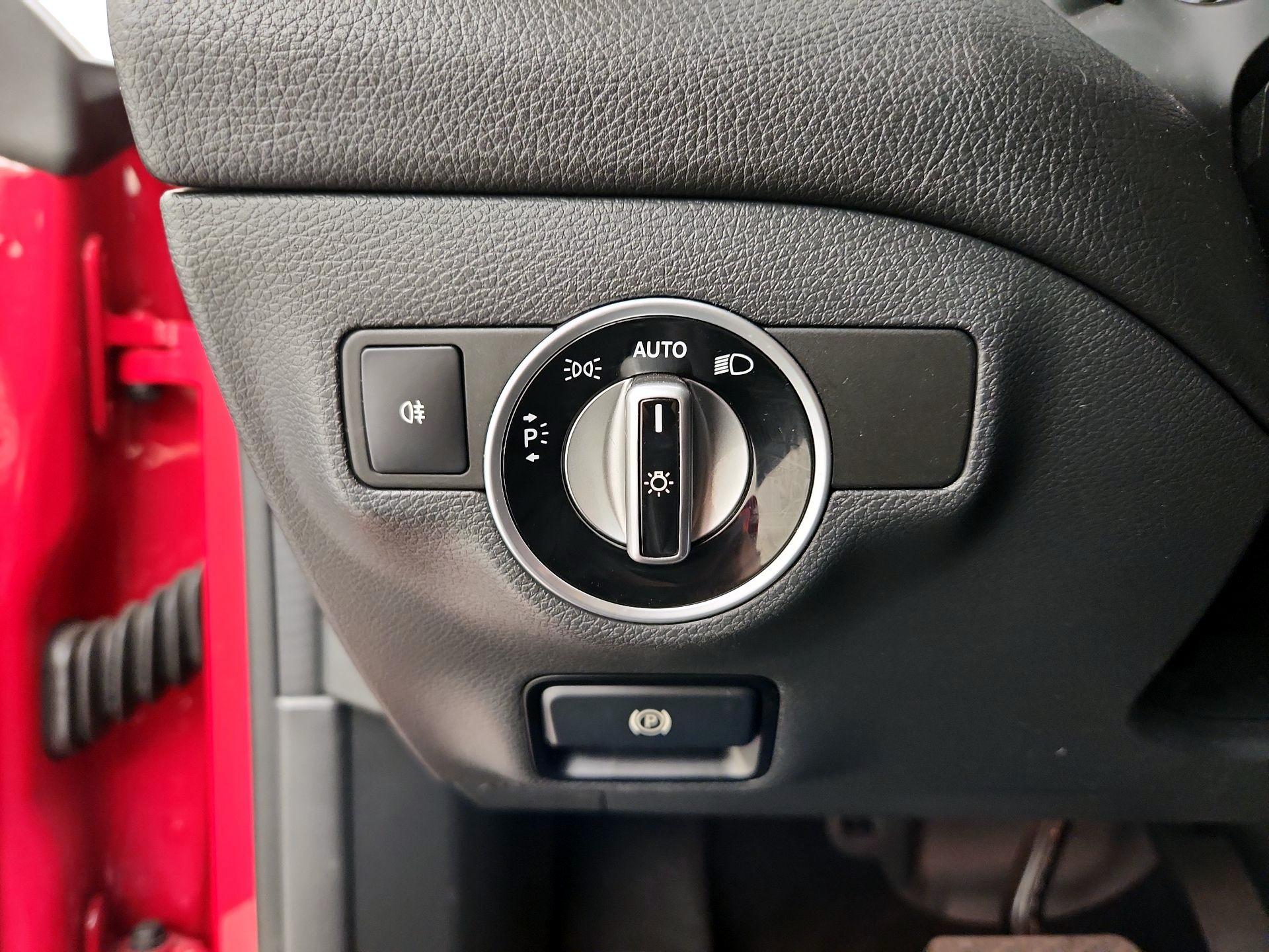 Thumbnail: 2015 Mercedes-Benz CLA - 13