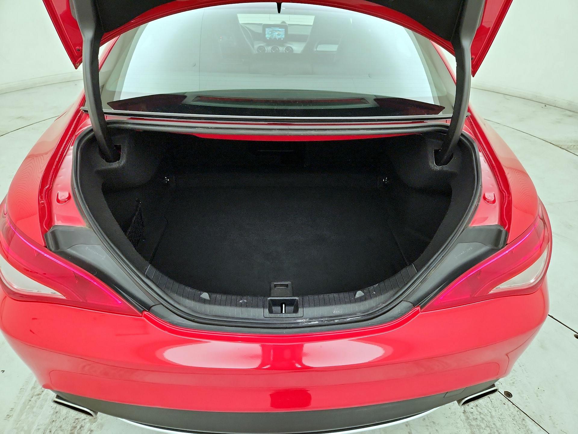 Thumbnail: 2015 Mercedes-Benz CLA - 20