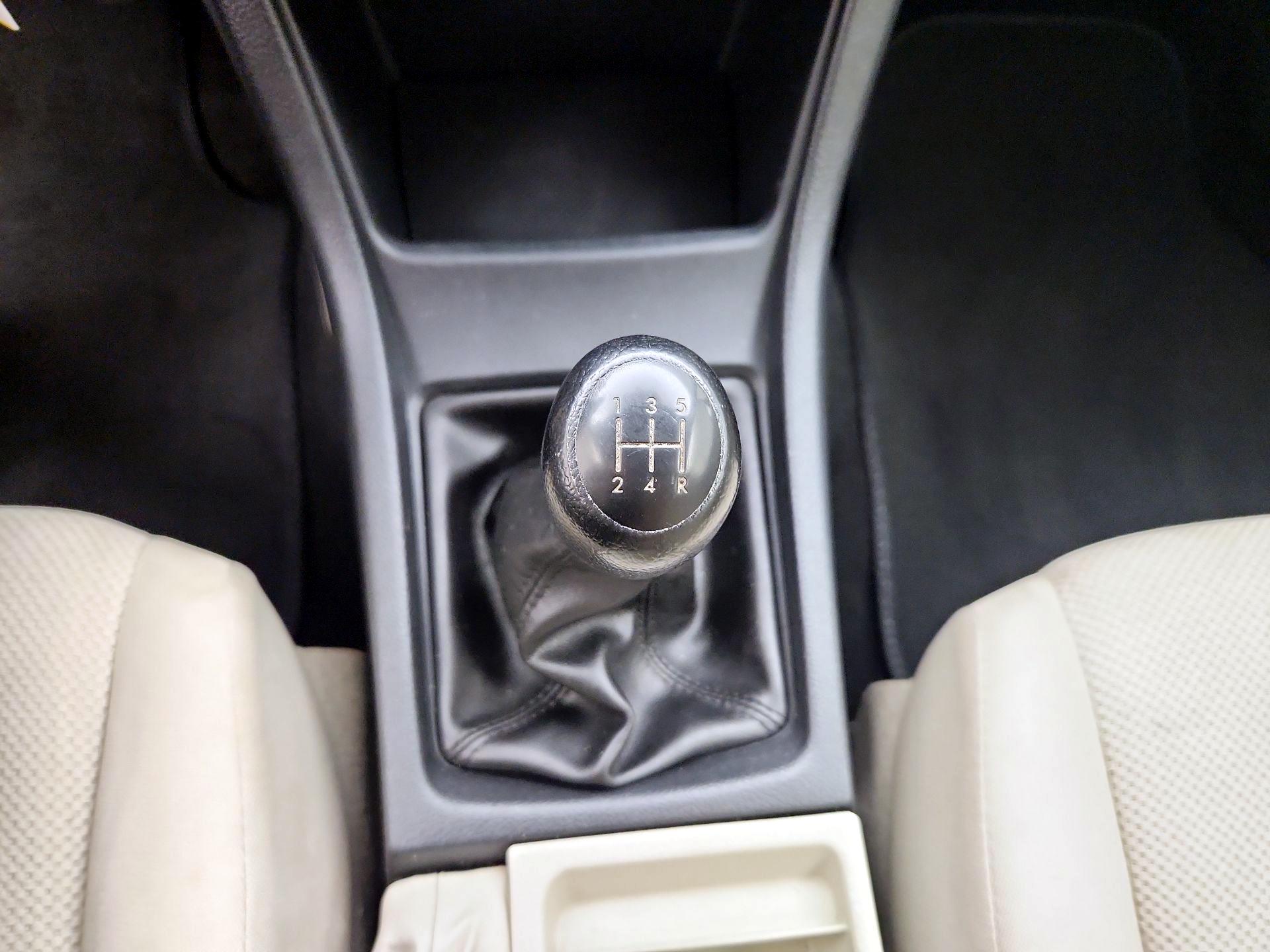 Thumbnail: 2015 Subaru Impreza - 17