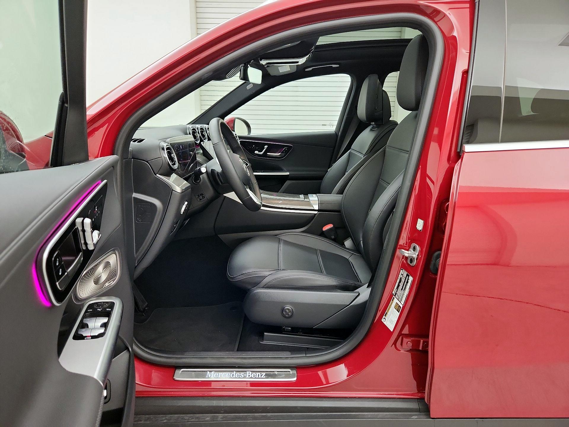 Thumbnail: 2024 Mercedes-Benz GLC - 11