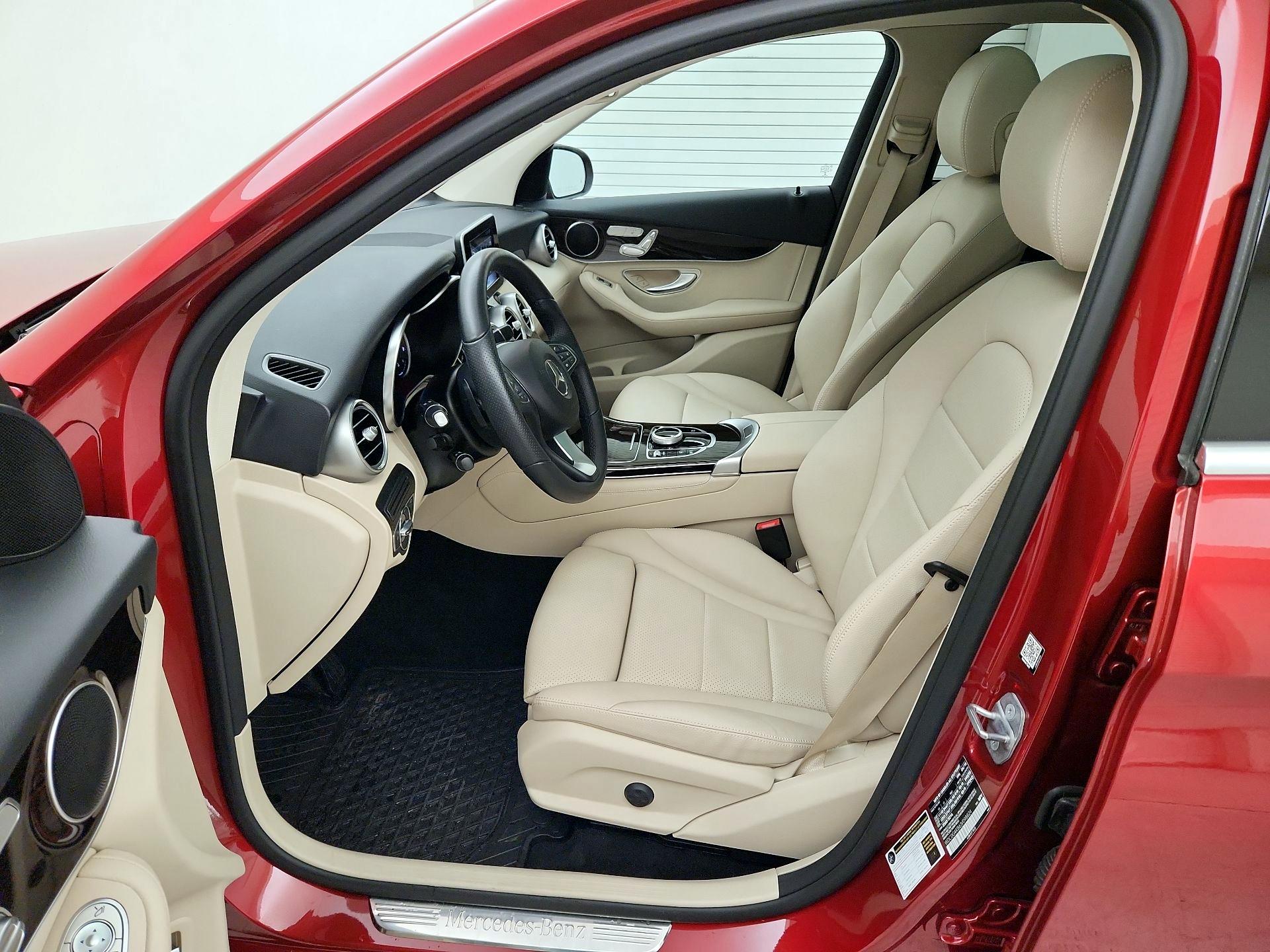 Thumbnail: 2018 Mercedes-Benz GLC - 11