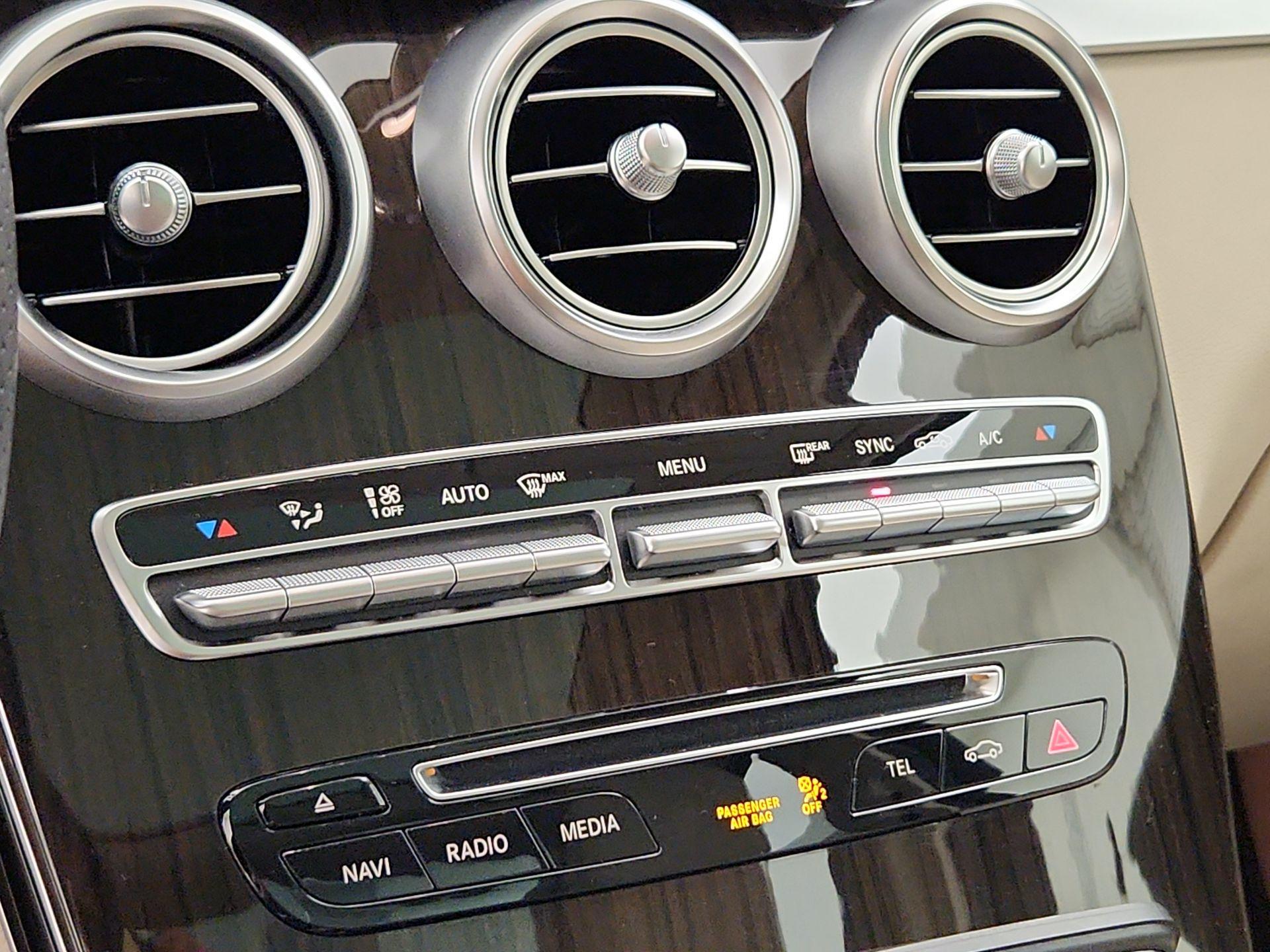 Thumbnail: 2018 Mercedes-Benz GLC - 16