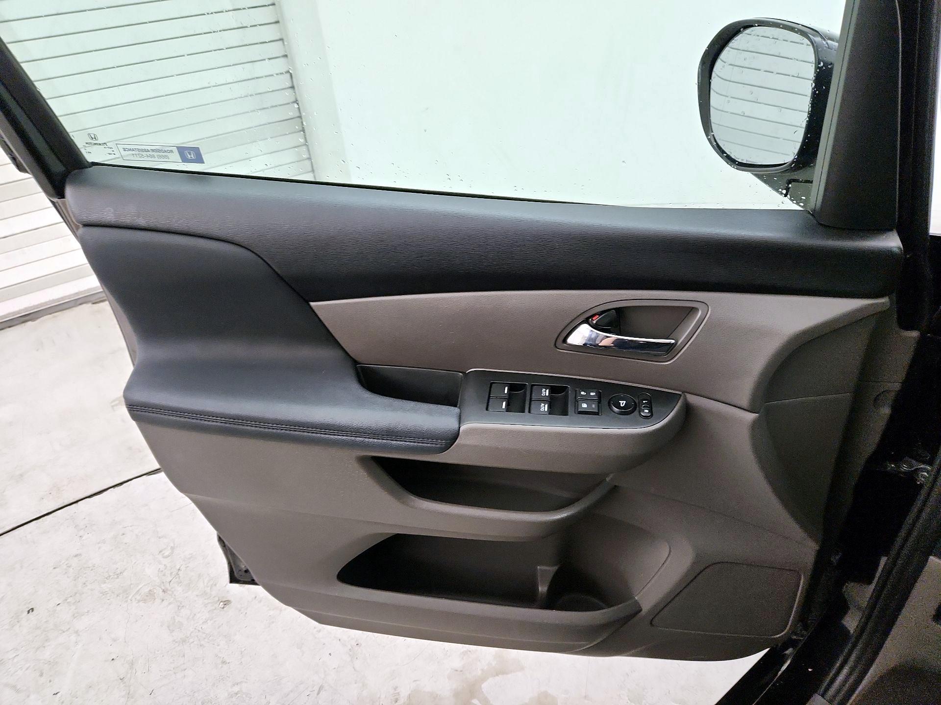 Thumbnail: 2016 Honda Odyssey - 12