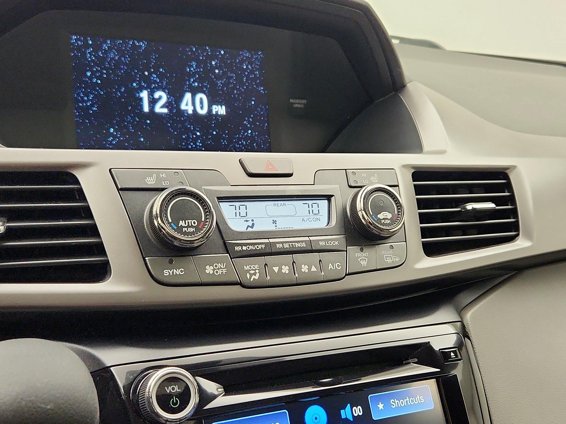 Thumbnail: 2016 Honda Odyssey - 16