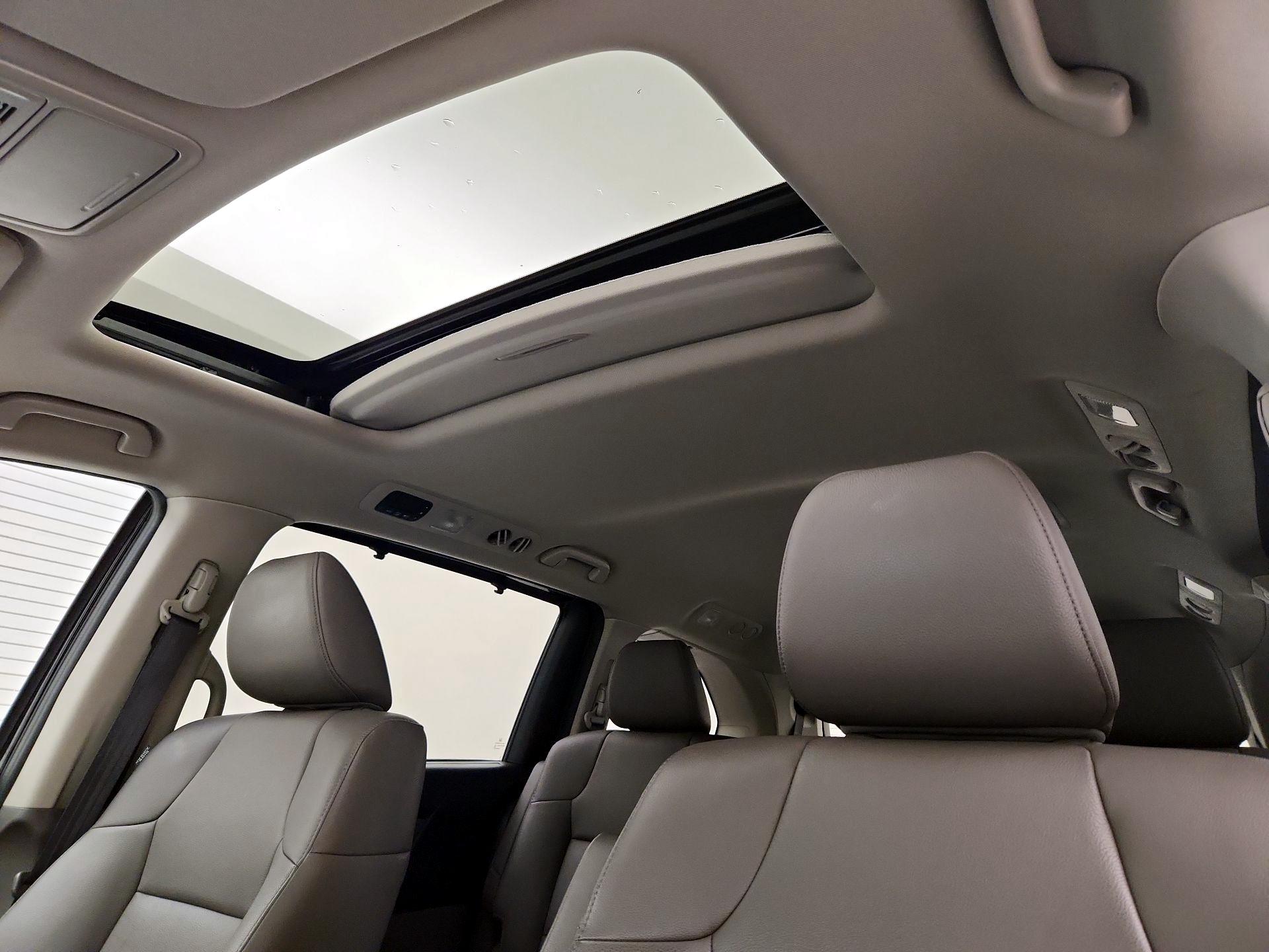 Thumbnail: 2016 Honda Odyssey - 19