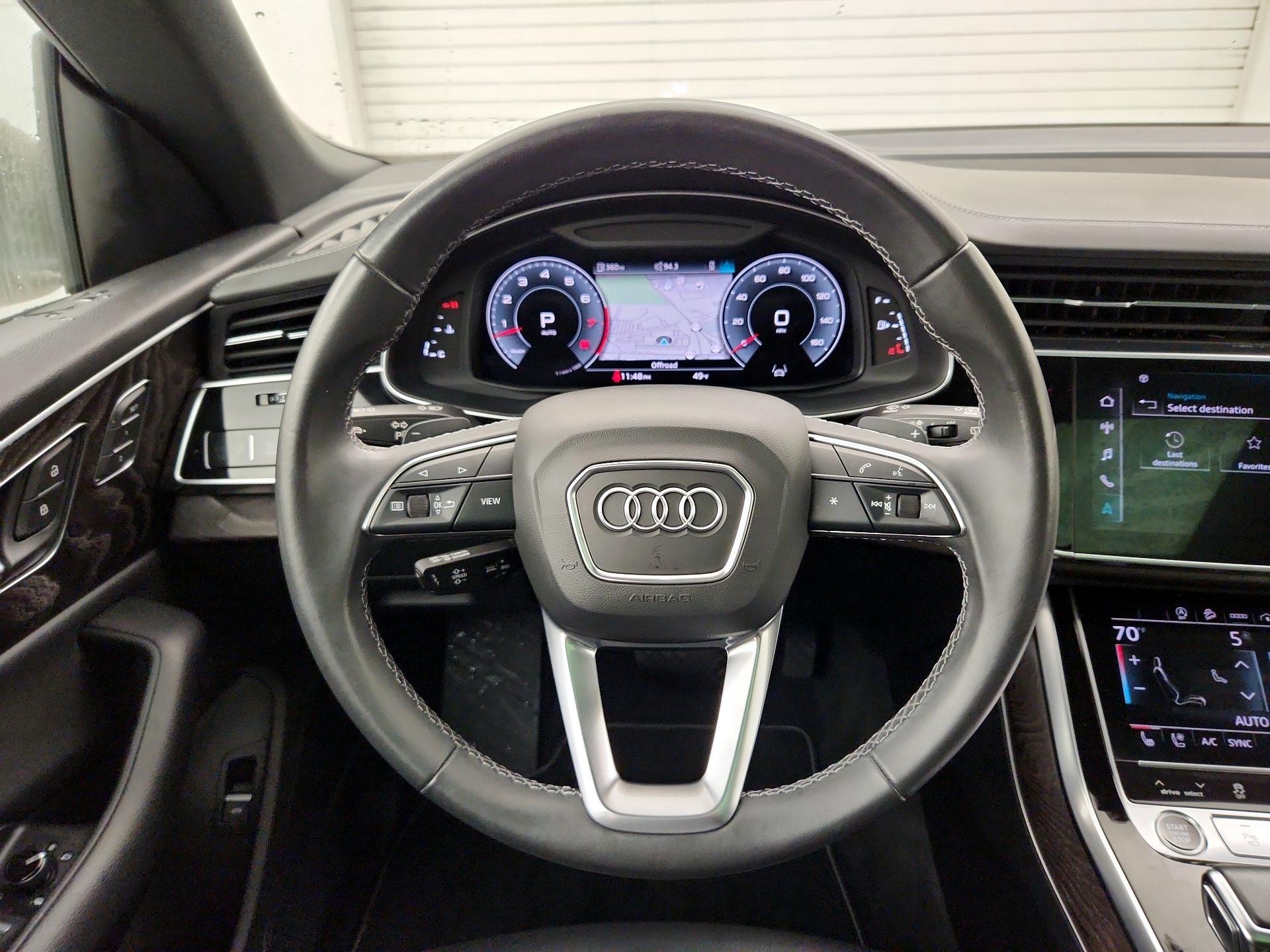 Thumbnail: 2021 Audi Q8 - 10