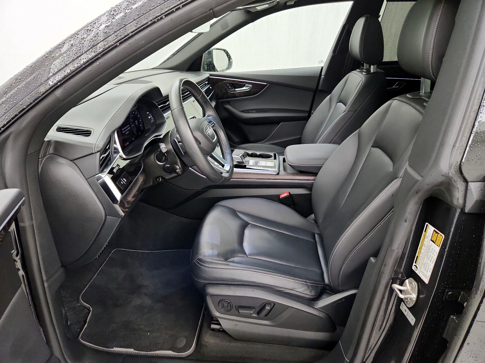 Thumbnail: 2021 Audi Q8 - 11