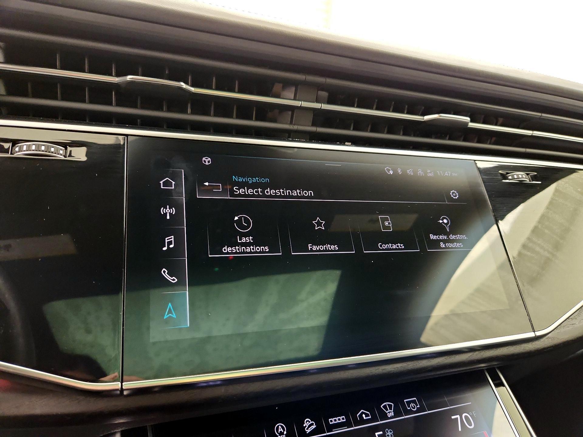 Thumbnail: 2021 Audi Q8 - 14