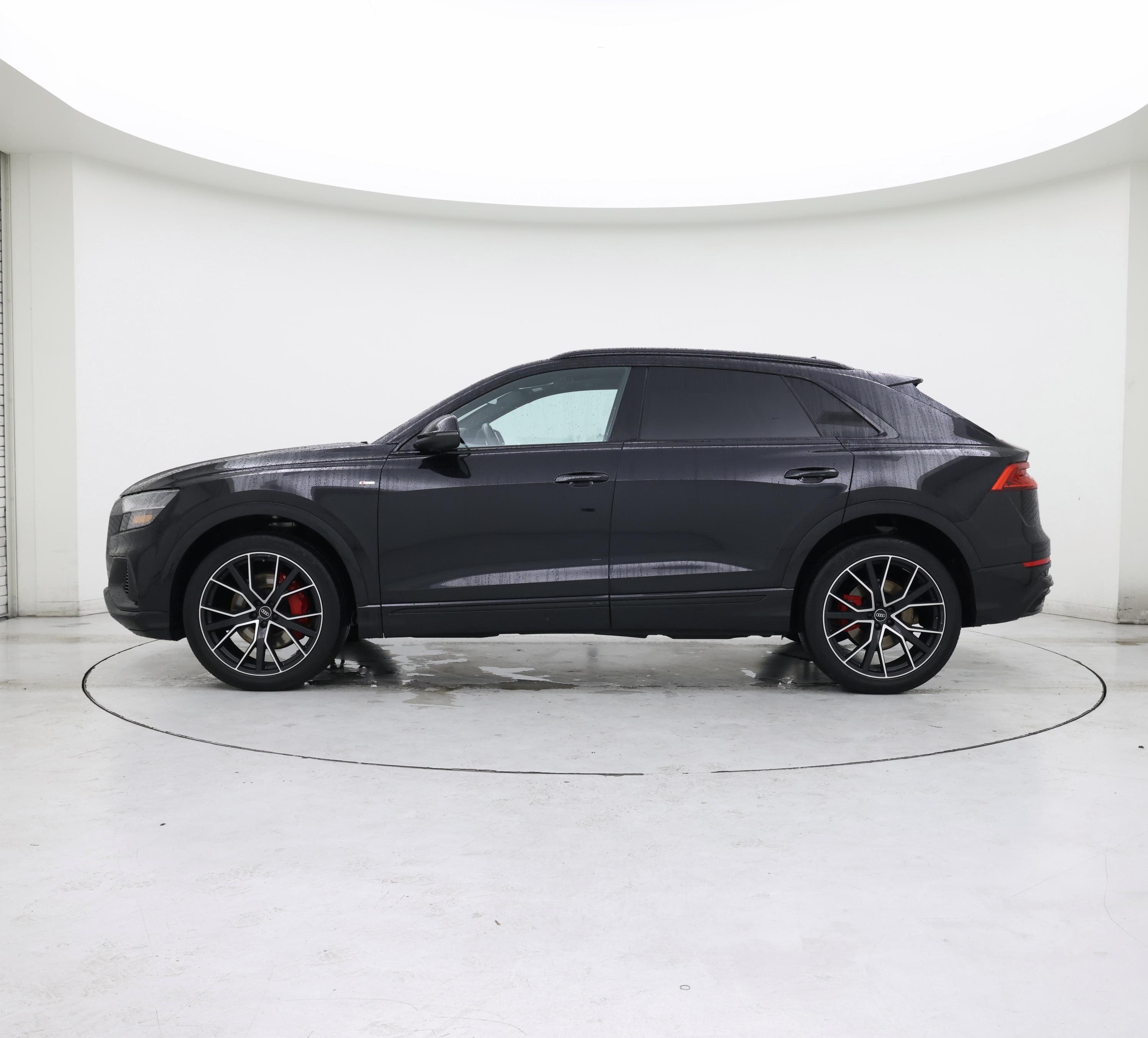 Thumbnail: 2021 Audi Q8 - 3