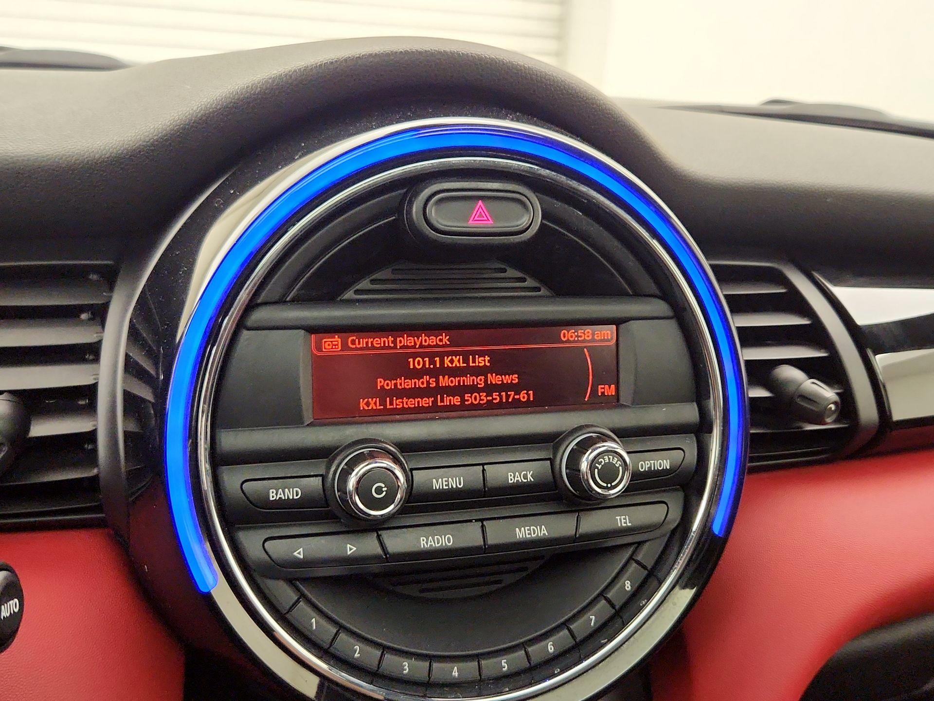 Thumbnail: 2015 MINI Cooper Hardtop - 14