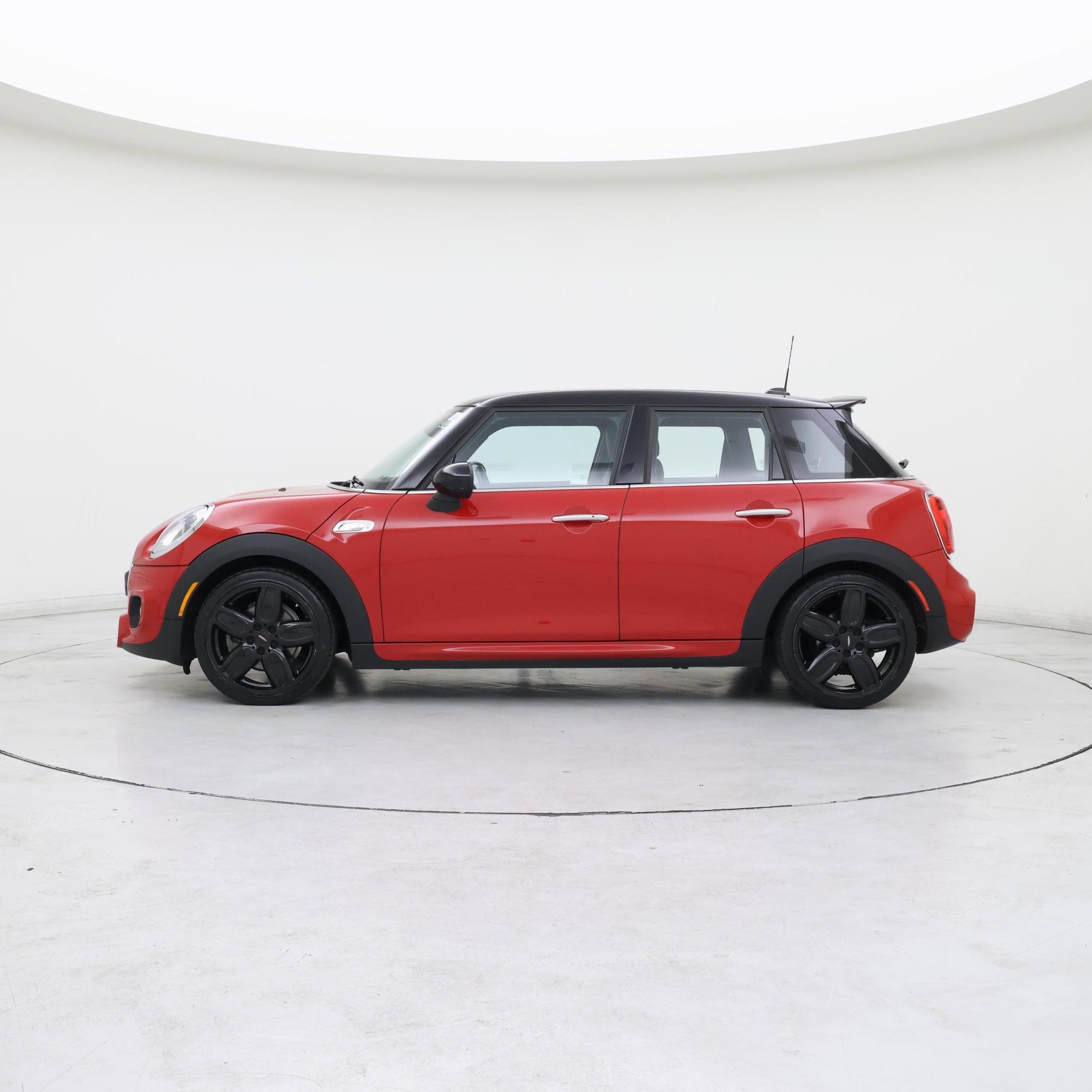 Thumbnail: 2015 MINI Cooper Hardtop - 3