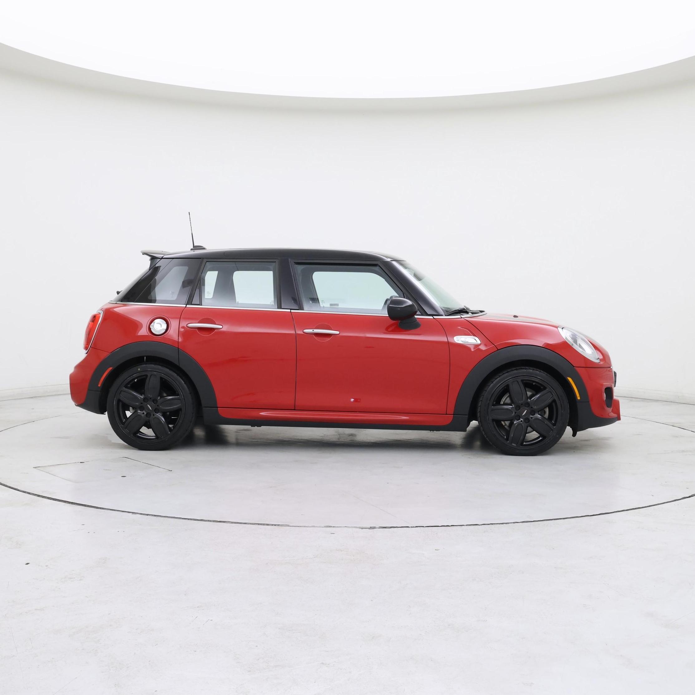 Thumbnail: 2015 MINI Cooper Hardtop - 7