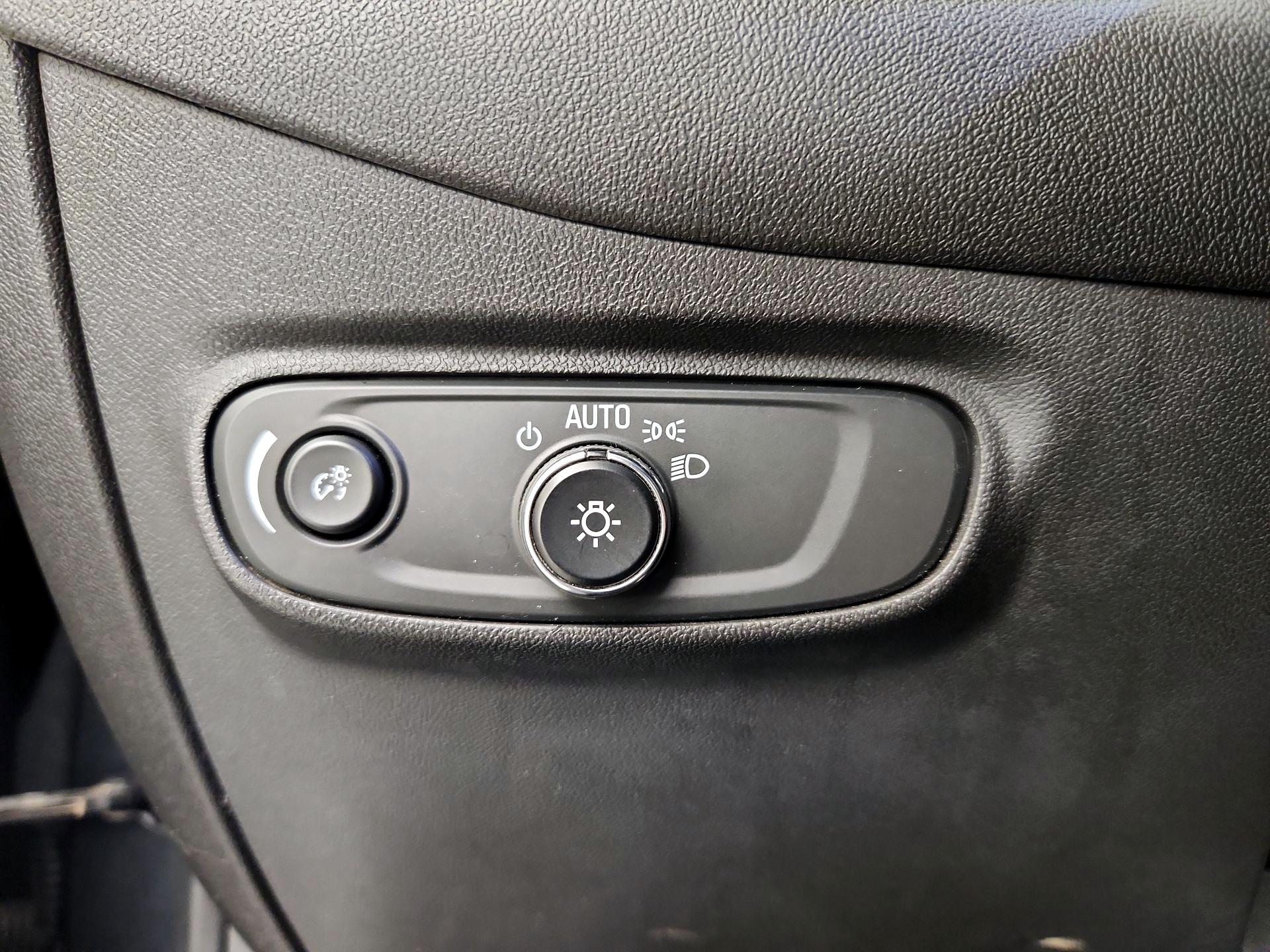 Thumbnail: 2021 Chevrolet Equinox - 13