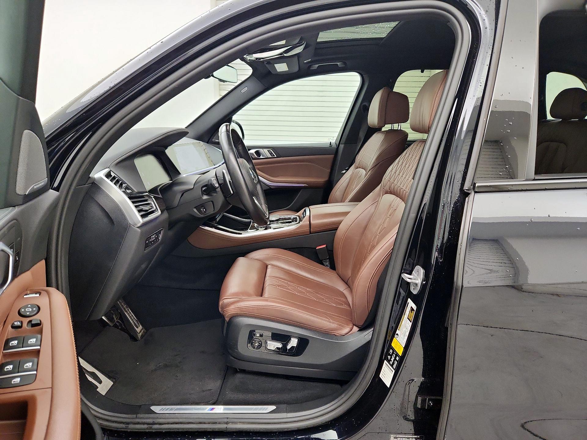 Thumbnail: 2021 BMW X5 - 11