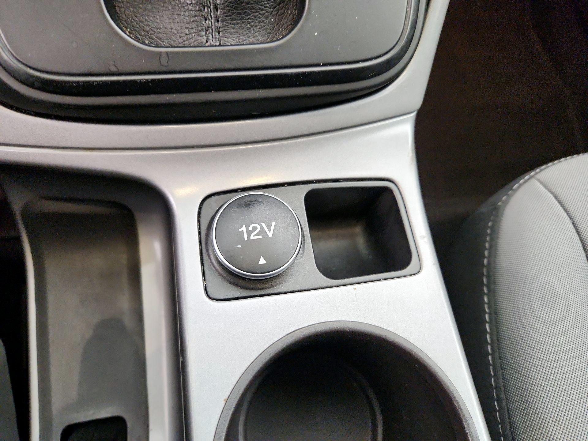 Thumbnail: 2015 Ford Escape - 18