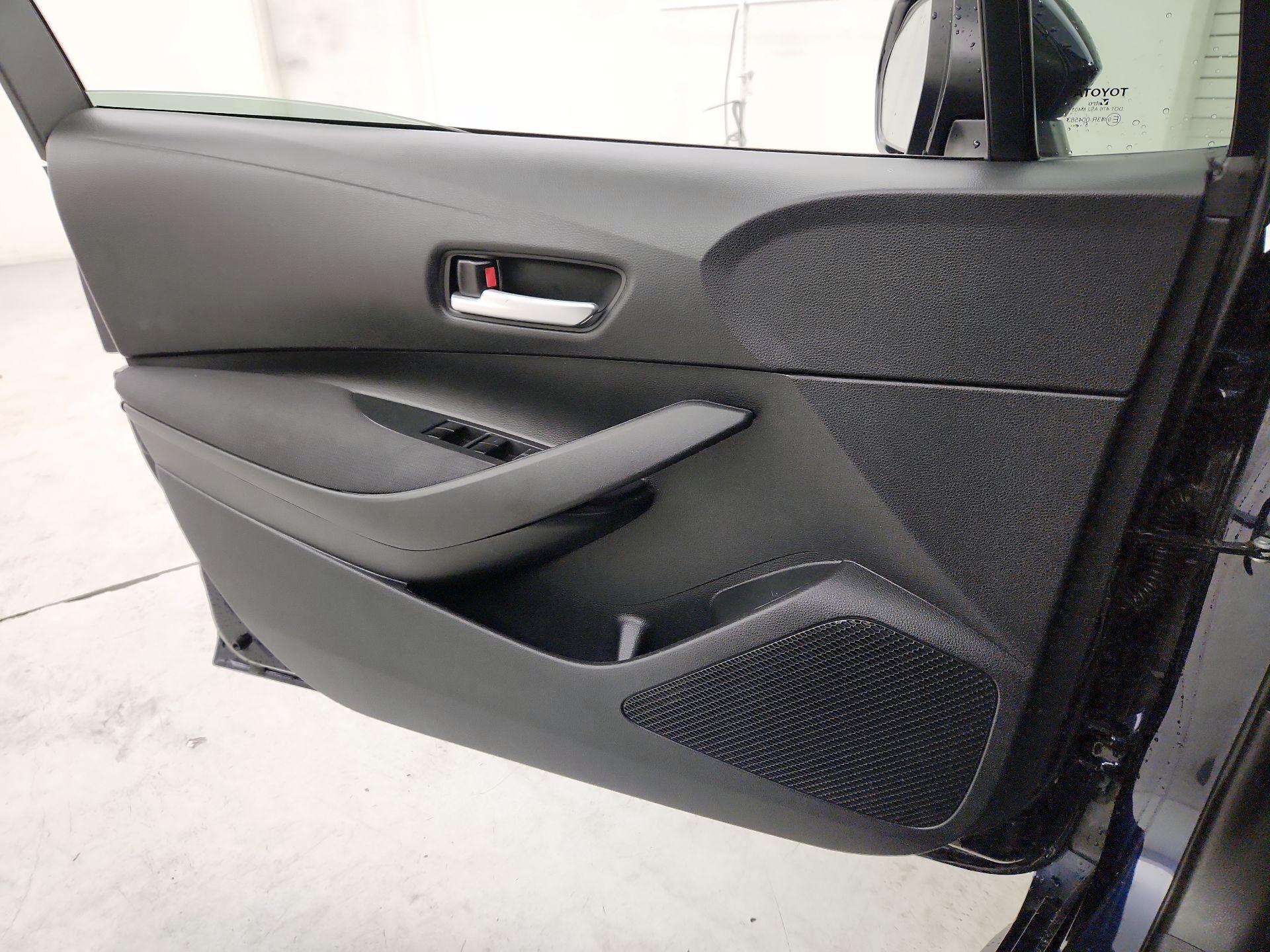 Thumbnail: 2021 Toyota Corolla - 12