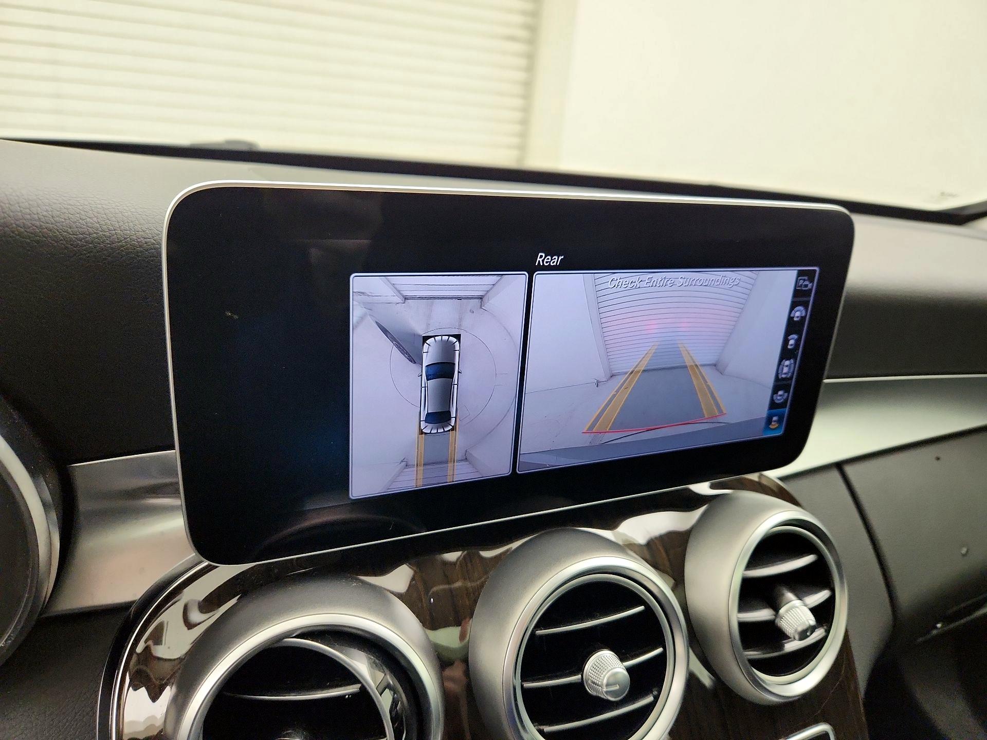 Thumbnail: 2020 Mercedes-Benz C-Class - 15