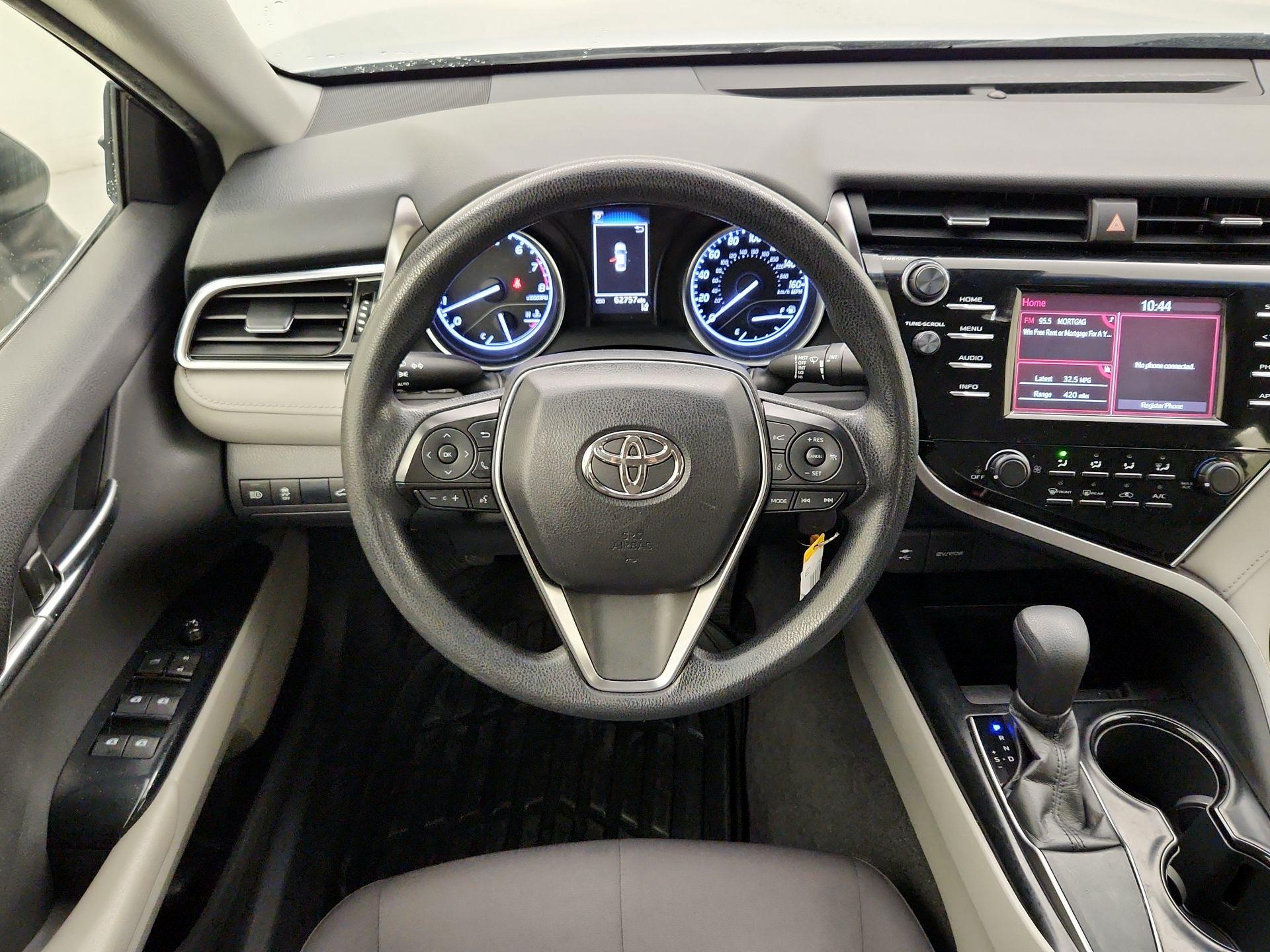 Thumbnail: 2018 Toyota Camry - 10