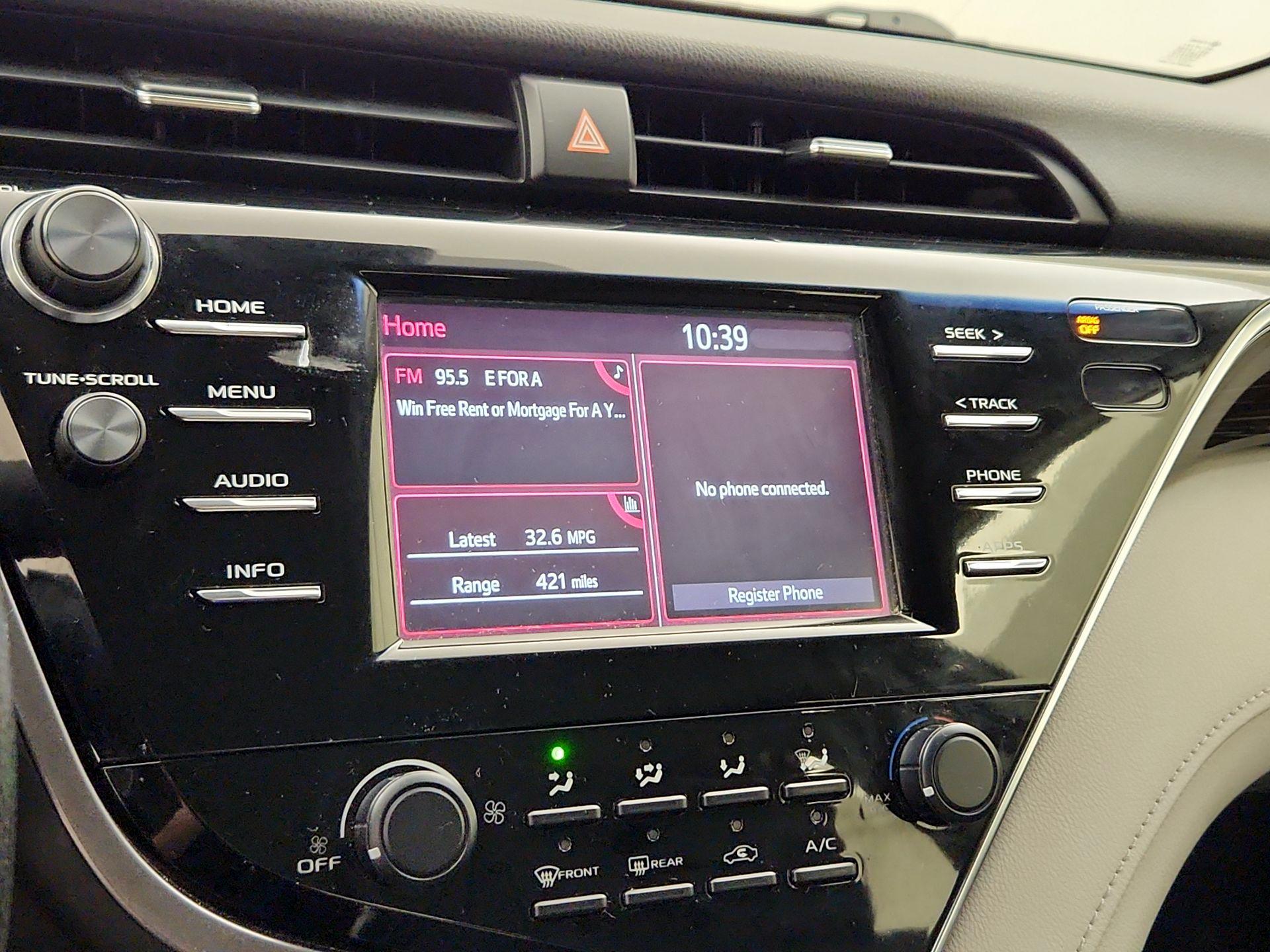 Thumbnail: 2018 Toyota Camry - 15