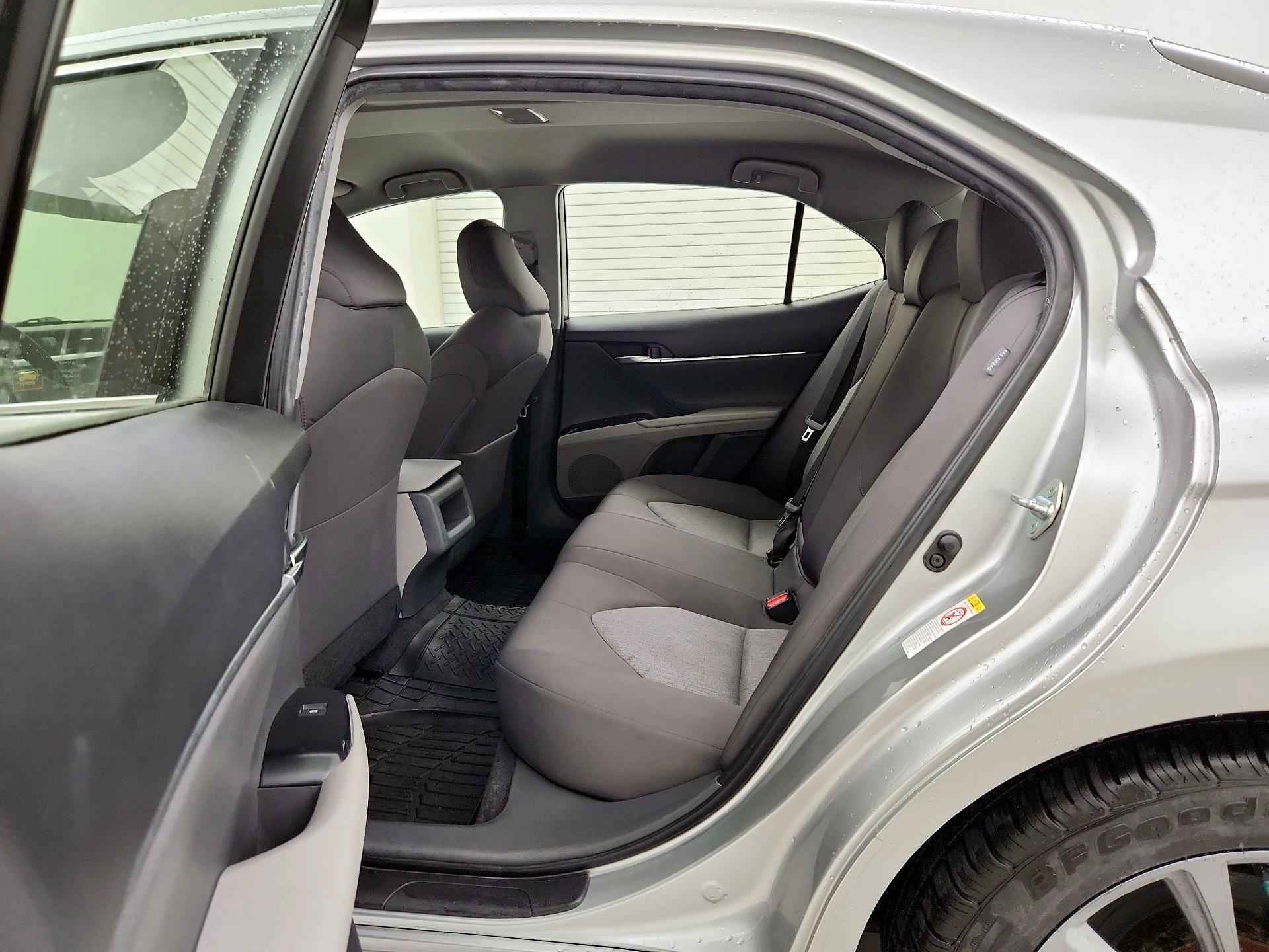 Thumbnail: 2018 Toyota Camry - 19