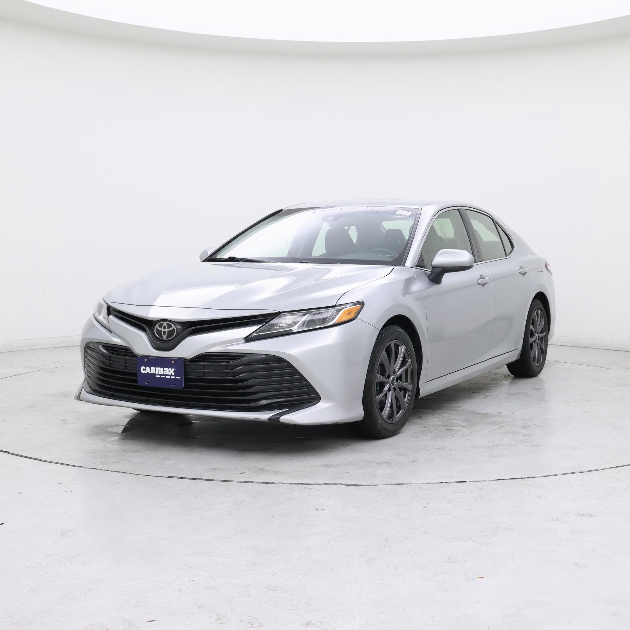 Thumbnail: 2018 Toyota Camry - 4