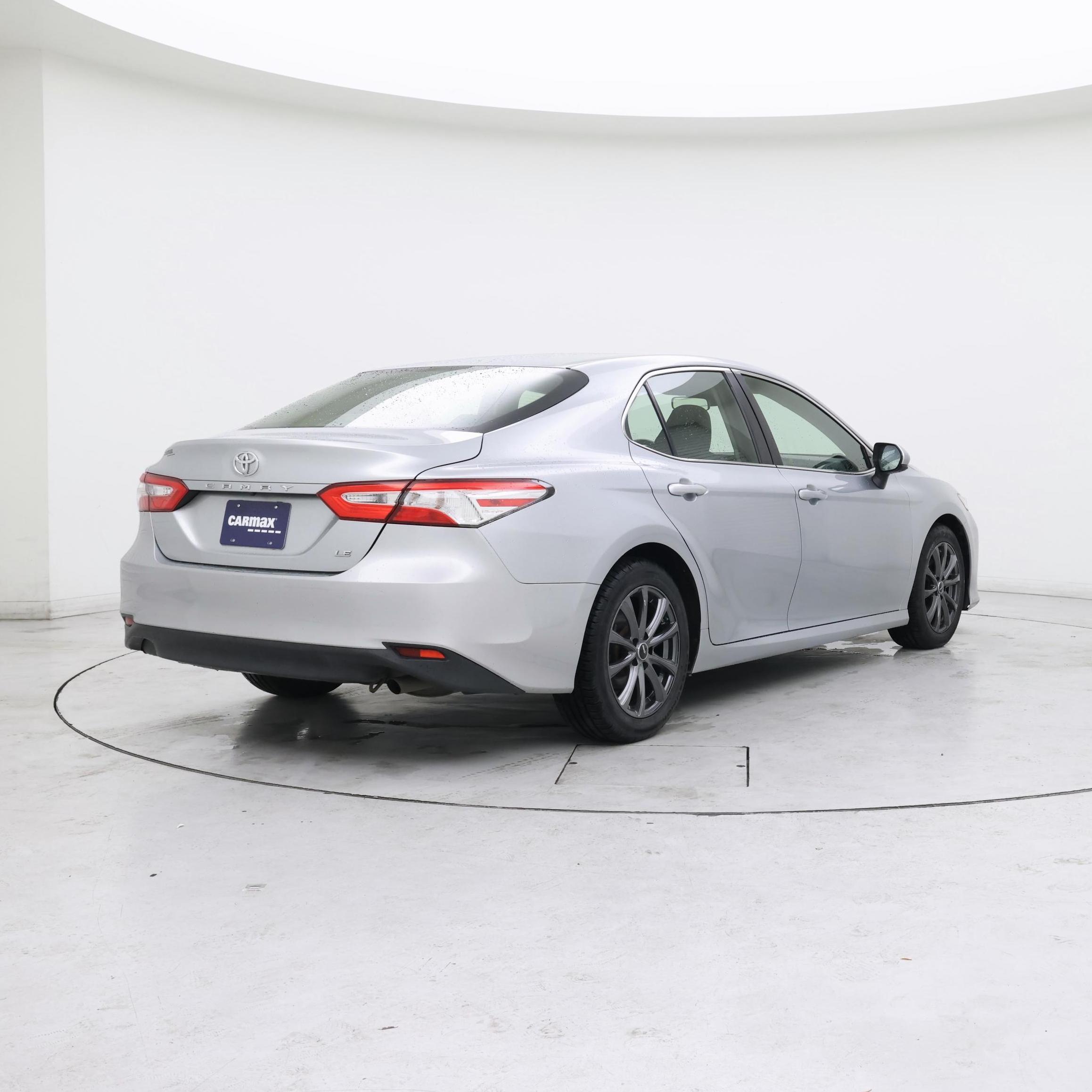 Thumbnail: 2018 Toyota Camry - 8