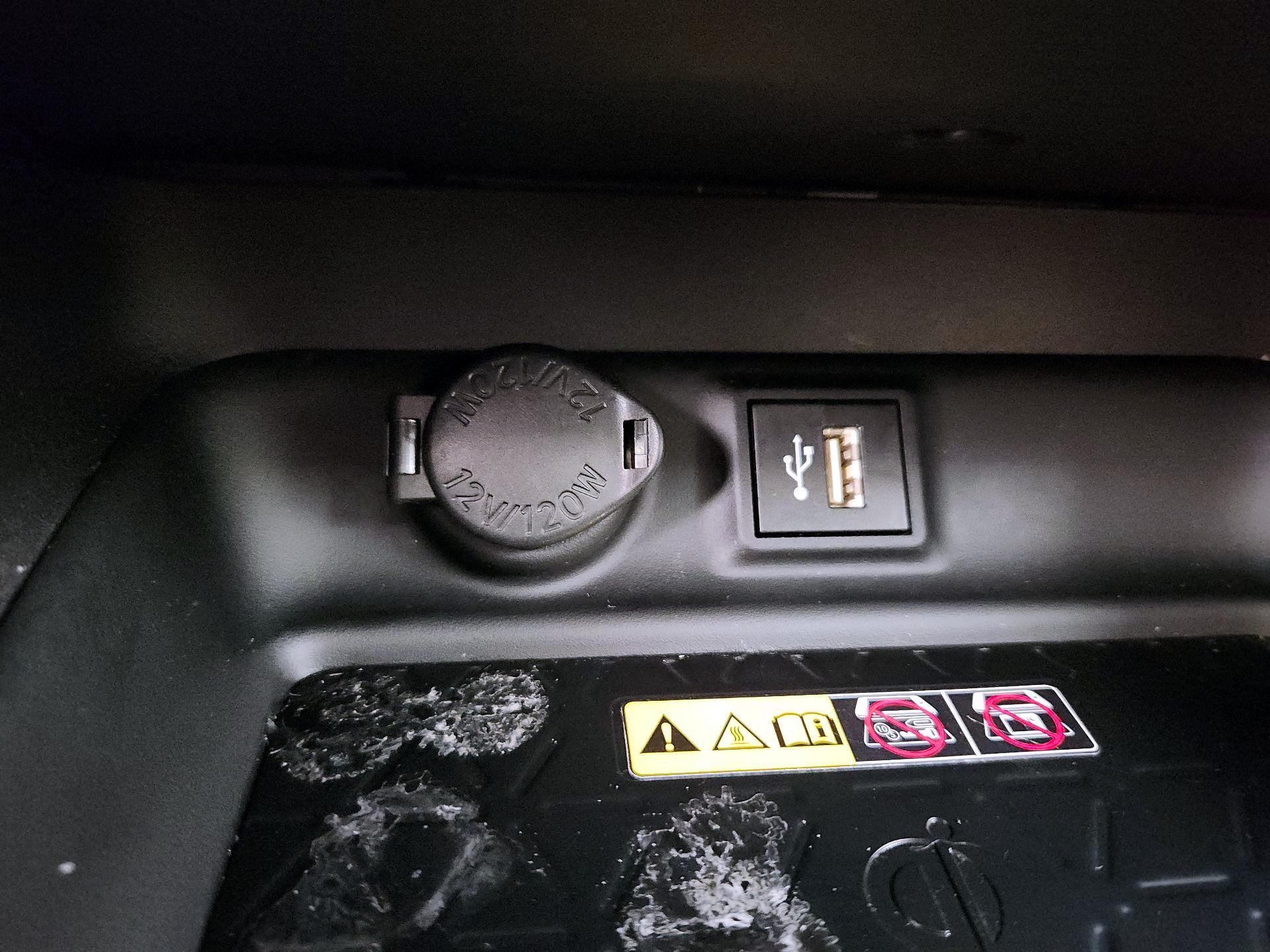 Thumbnail: 2025 Toyota RAV4 - 18