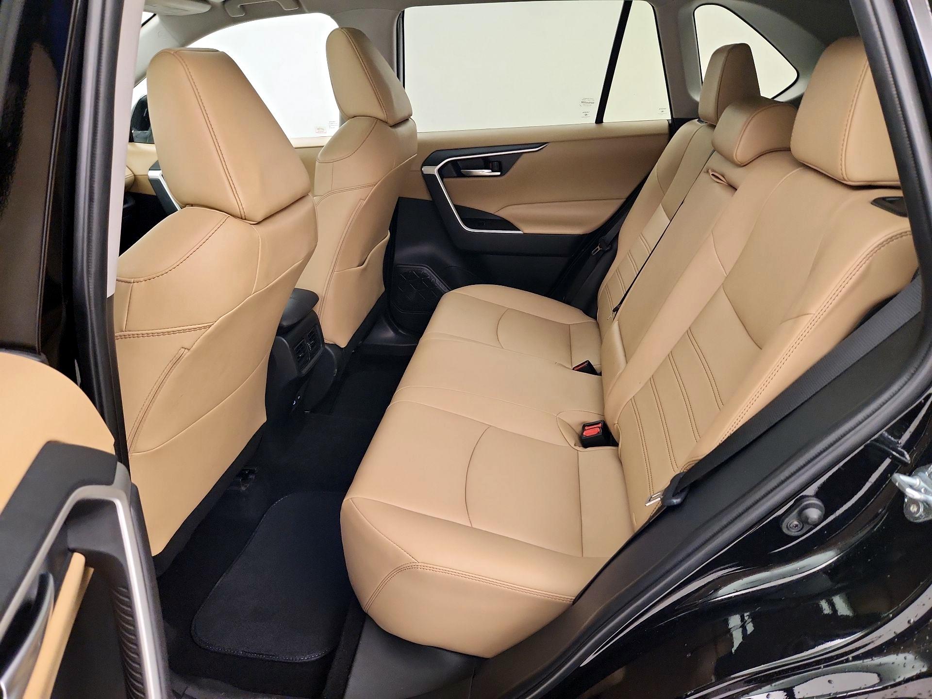 Thumbnail: 2025 Toyota RAV4 - 20