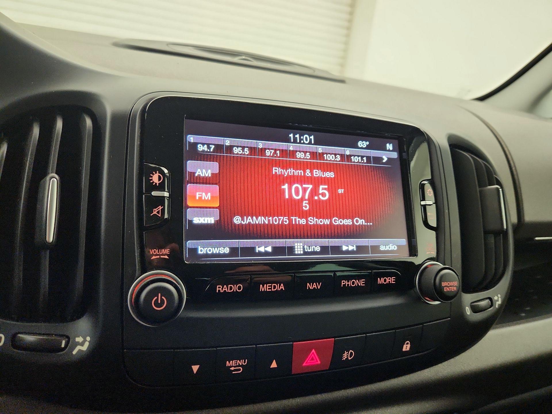 Thumbnail: 2016 Fiat 500L - 15