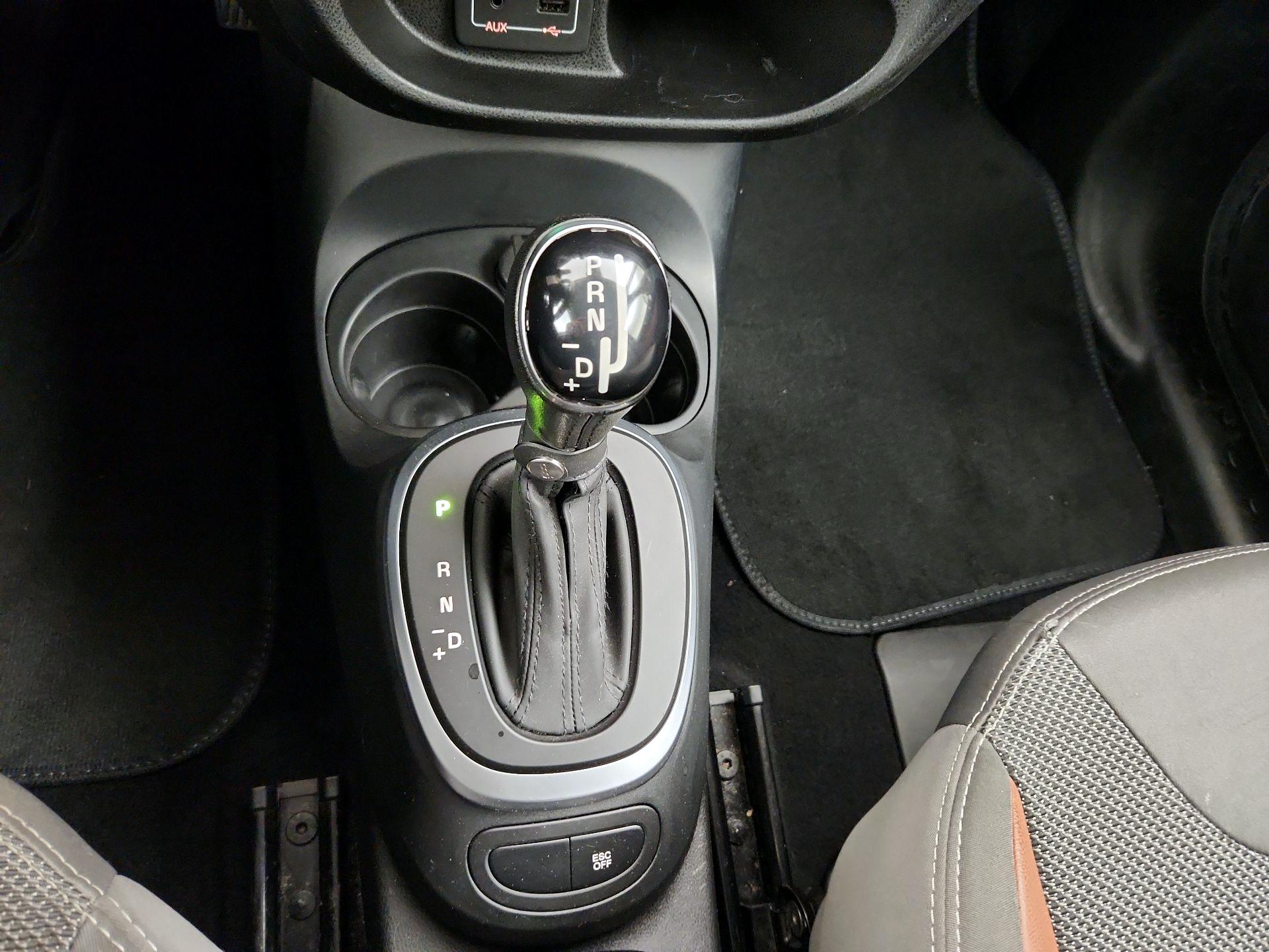 Thumbnail: 2016 Fiat 500L - 17