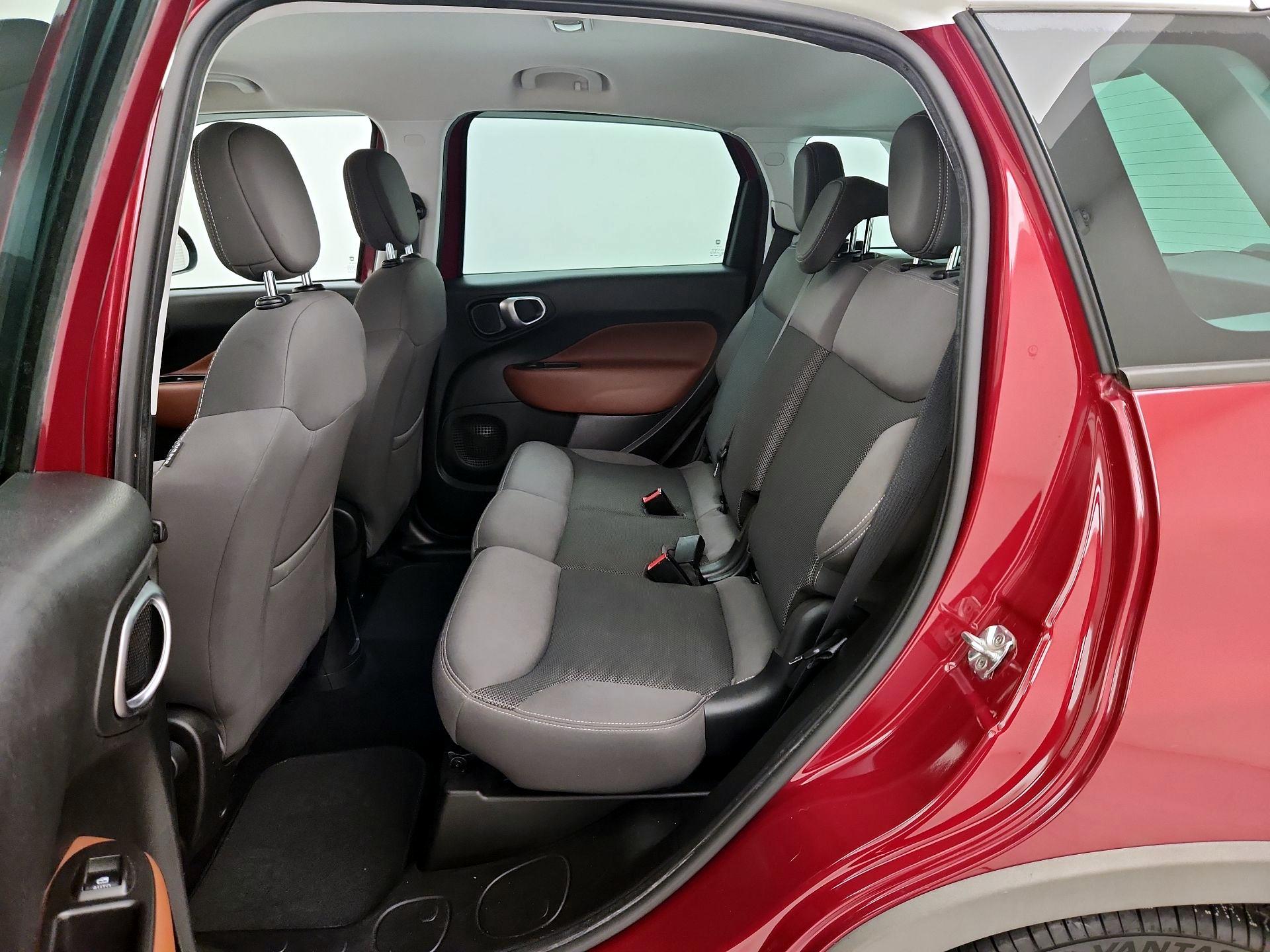 Thumbnail: 2016 Fiat 500L - 19