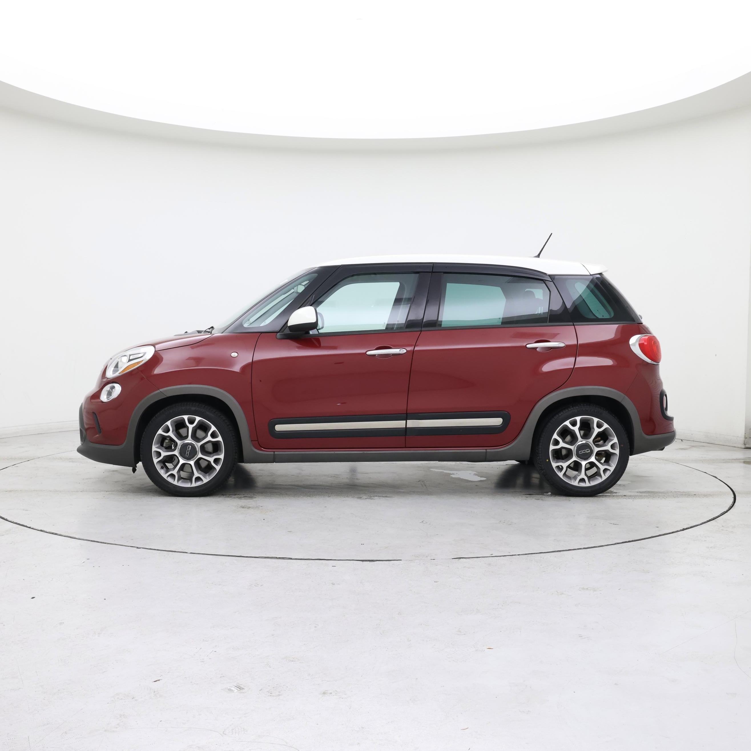 Thumbnail: 2016 Fiat 500L - 3