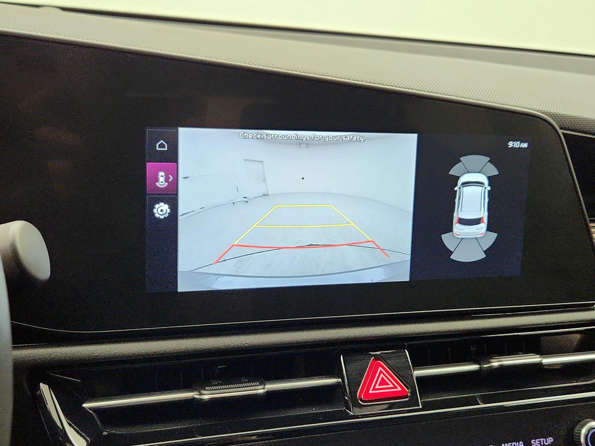 Thumbnail: 2023 Kia Niro - 15