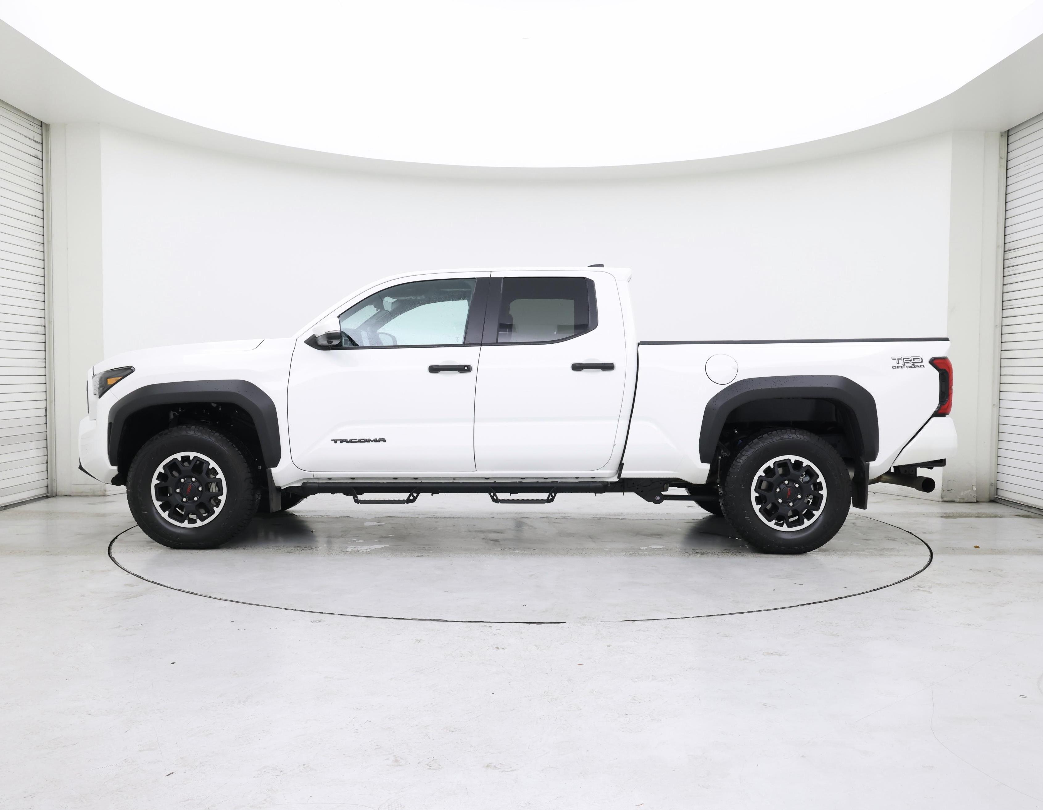 Thumbnail: 2024 Toyota Tacoma - 3